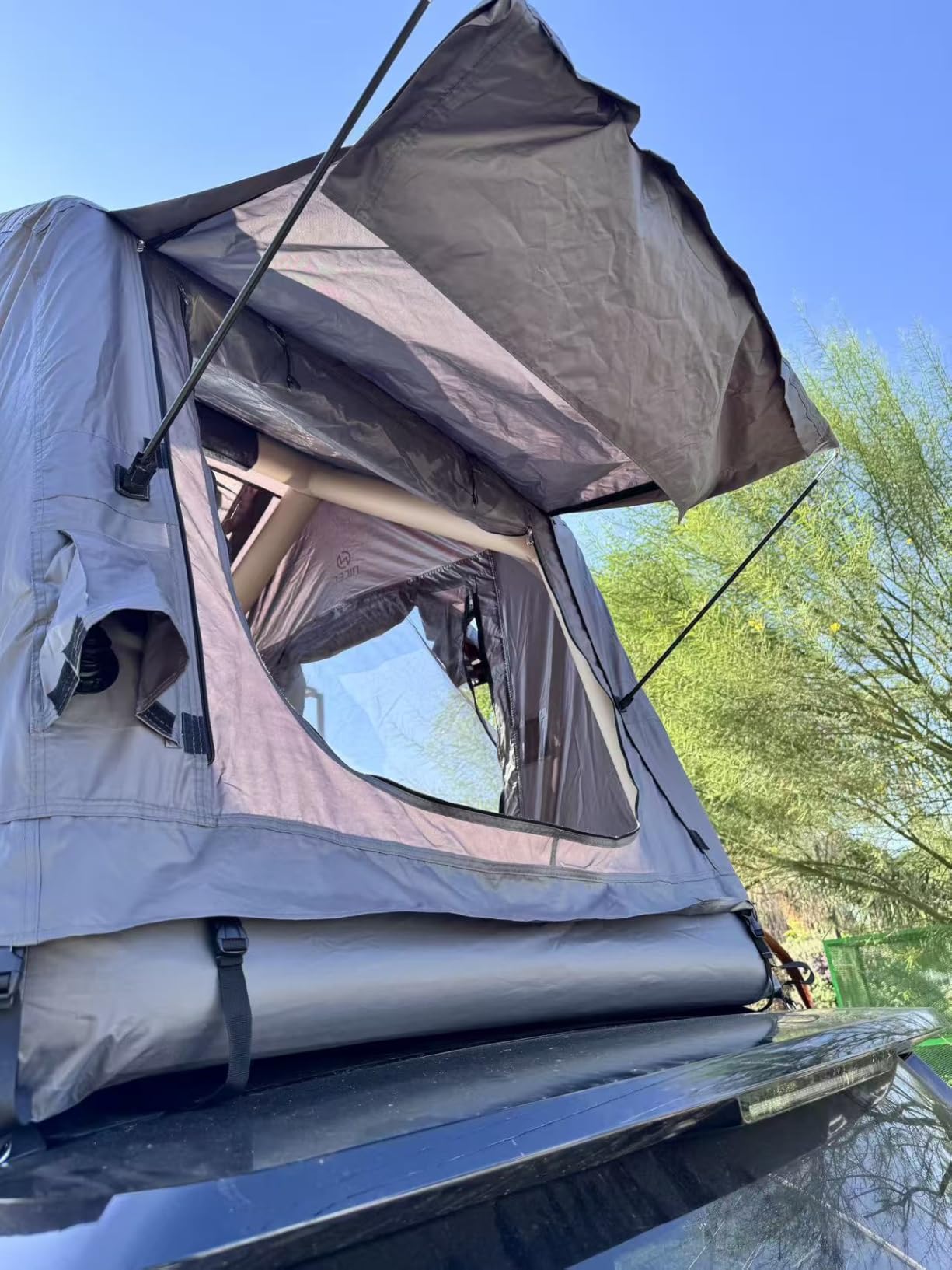 Nice C Inflatable Rooftop Tent, SUV Truck Car Roof Tent (Black&Grey) - Overland Tent, Air Mattress & Ladder, Easy Setup, Pop-Up Camping Tent customer photo 2