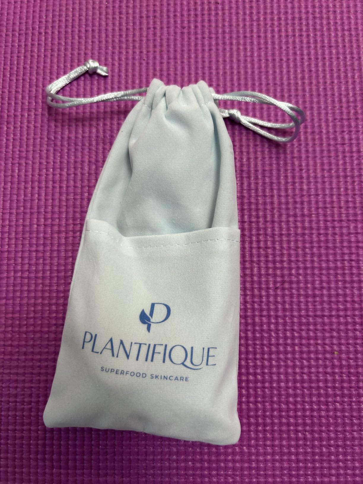 PLANTIFIQUE Ice Roller for Face - Stainless Steel Cooling Eye Roller - Reduce Puffiness, Improve Lymphatic Drainage & Soothe Skin customer photo 2