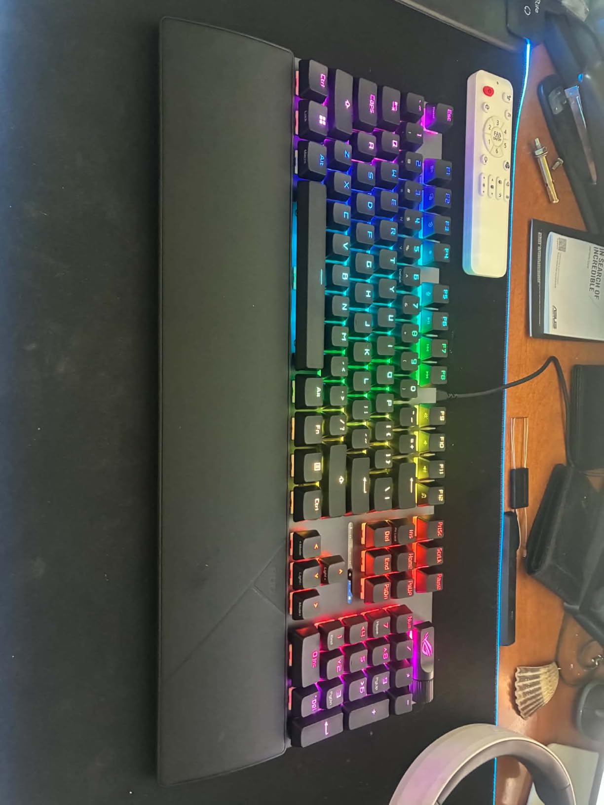 ASUS ROG Strix Scope II X Wired USB Mechanical Gaming Keyboard - 100% Full-Size, Hot Swappable Pre-lubed ROG NX Snow V2 Linear Switches, PBT Keycaps, RGB, PC/Mac Support - Black customer photo 1