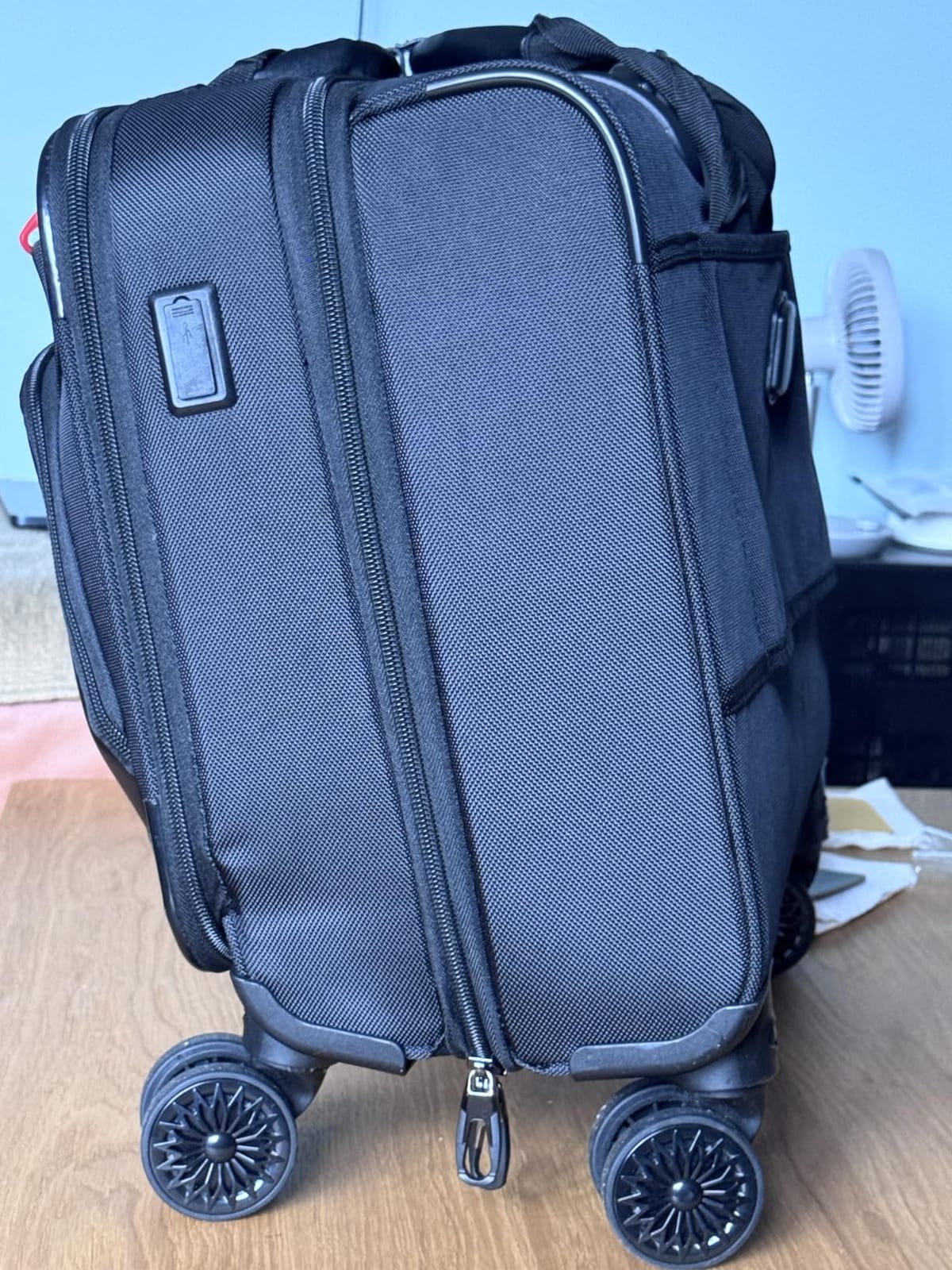 star cloud Rigid Frame Rolling Laptop Bag on Wheels, Rolling Briefcase with USB & Type-C Charging Port, Water Resistant Rolling Computer Bag for 17.3 Inch Laptop customer photo 2