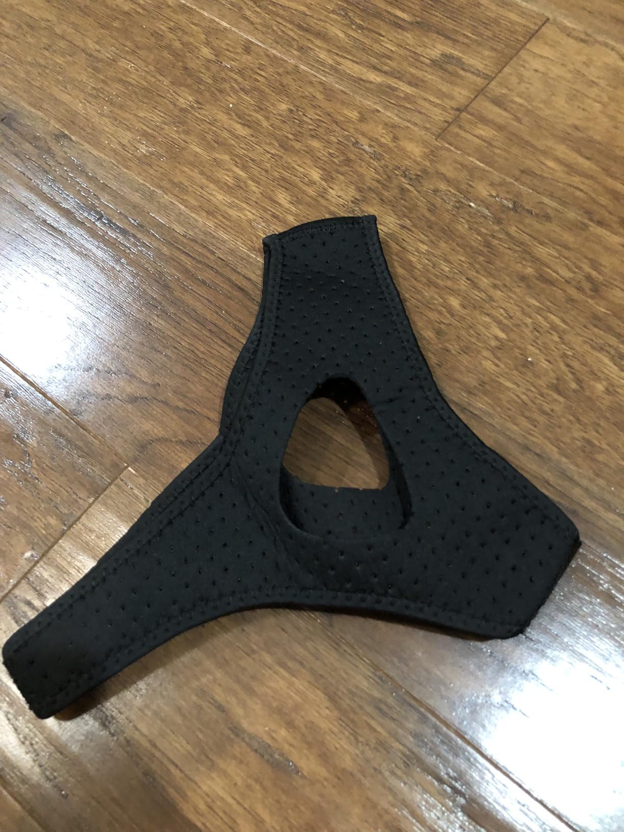Anti Snore Chin Strap for Men, Adjustable Anti-Snoring Chin Strap, Breathable Sleep Chin Strap to Keep Mouth Closed, Mouth Breathing Corrector & Snoring Solution, Comfortable Sleeping Jaw Strap customer photo 2