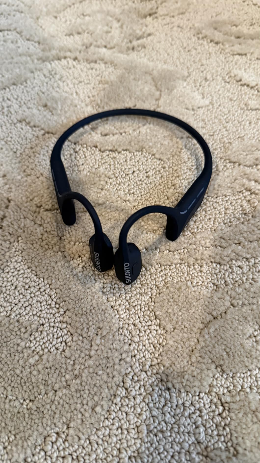 SUUNTO Wing 2 Open-Ear Bluetooth Sport Bone Conduction Headphones, Black - 36H Battery with Powerbank, Safety LED Light, Head Movement Control, IP66 customer photo 1