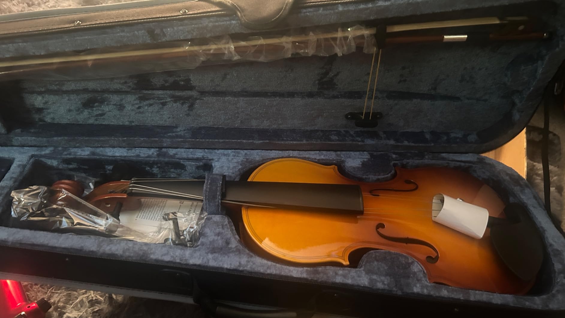 Vangoa Violin 4/4 Full Size Set, Handcrafted Entry Level Acoustic Violin Set with Lightweight Hard Case, Suitable for Beginners, Teens, 12+, Adults, Right Handed Players customer photo 1