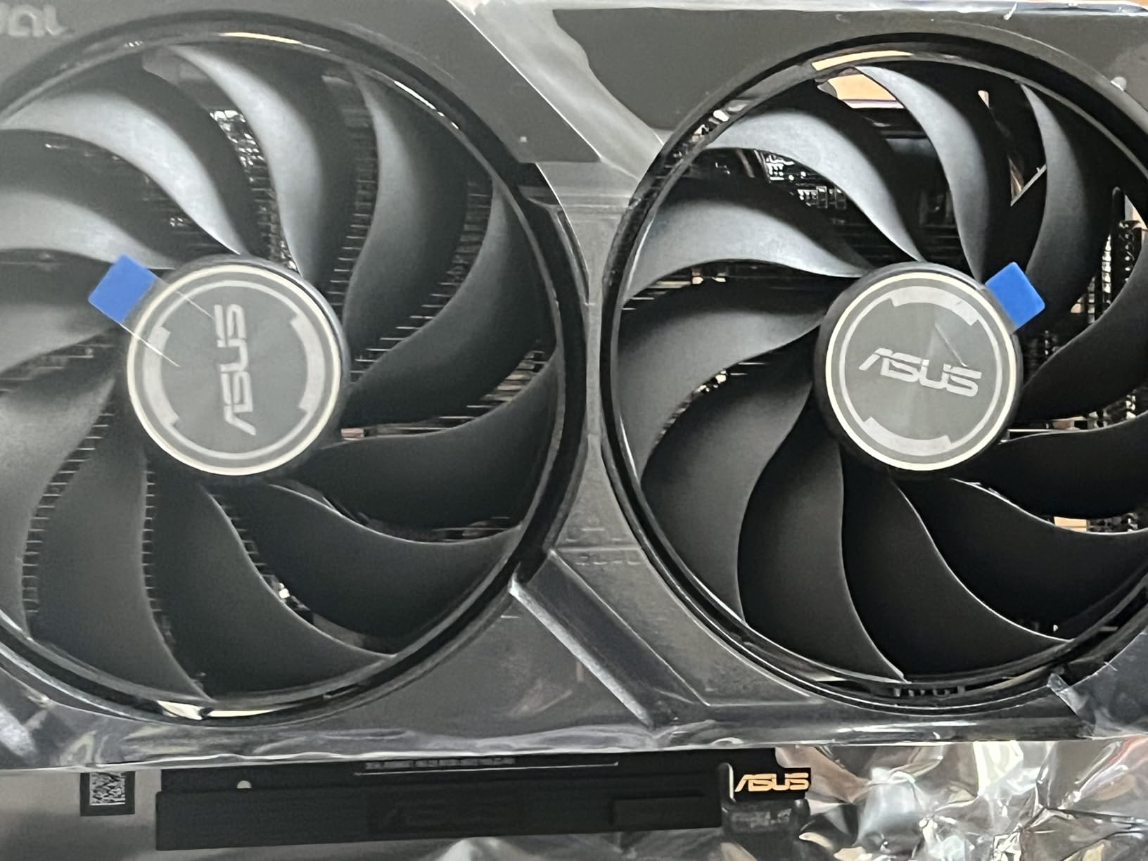 ASUS Dual Radeon RX 9060 XT 16GB GDDR6 Gaming Graphics Card, AMD, for Desktop (PCIe 5.0, HDMI 2.1b, DisplayPort 2.1a, 2.5-Slot, Axial-tech Fan, 0dB Technology, and More) customer photo 2