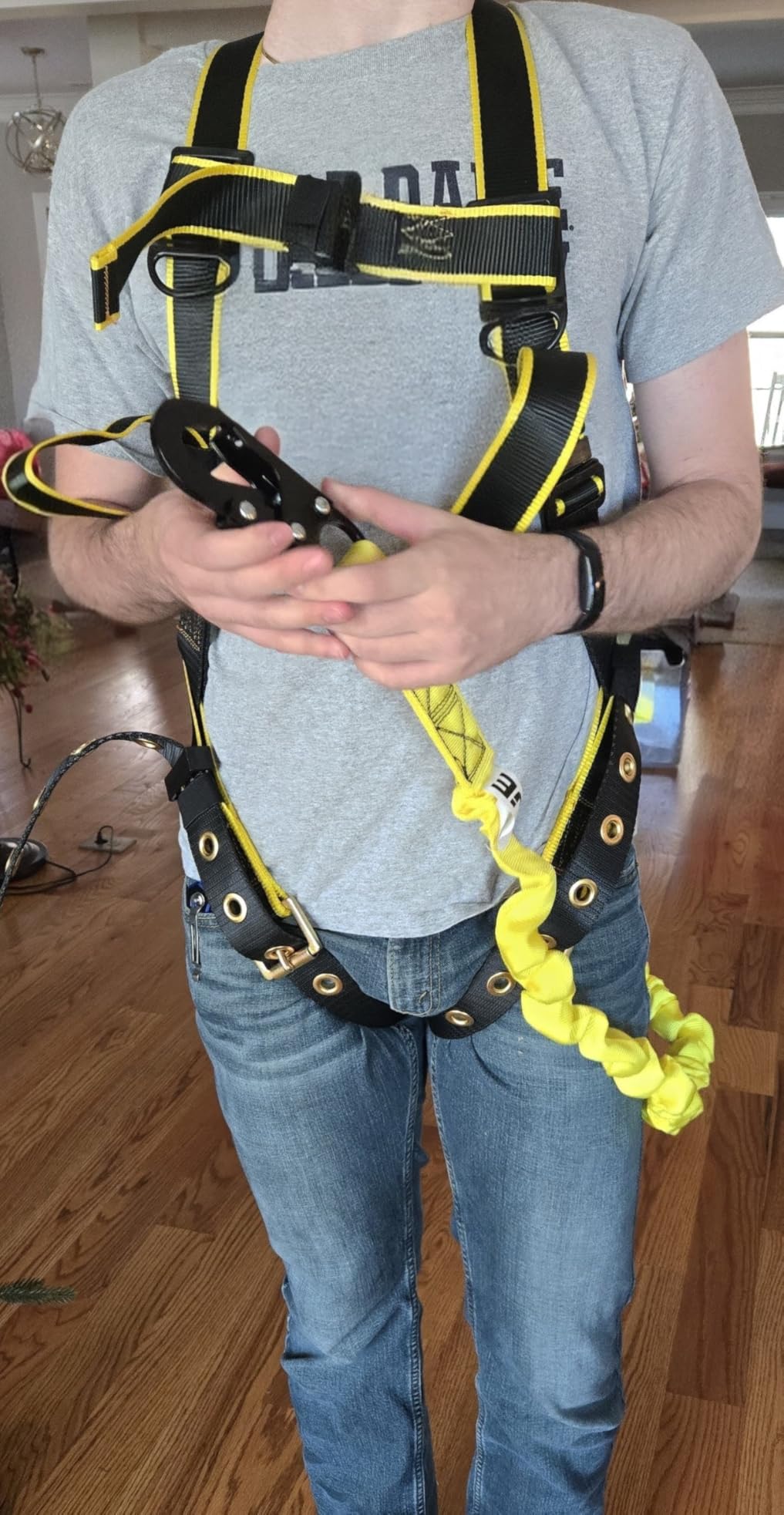 KJE Safety Harness Fall Protection Kit - Construction Roof Full Body Harness w/Detachable 6FT Shock Absorbing Lanyard & Hook, ANSI/OSHA customer photo 2