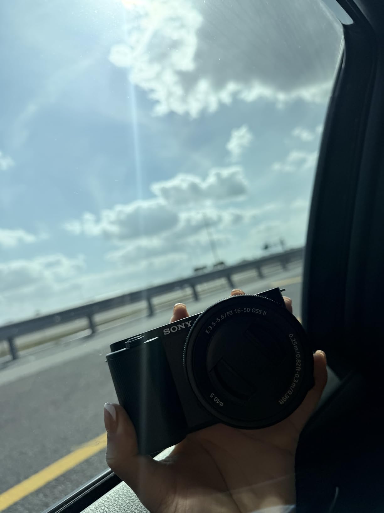 Sony ZV-E10 APS-C Mirrorless Camera with 16-50mm Lens Black | 24.2MP APS-C, UHD 4K30p, 3.0 Side Flip-Out Touchscreen, 16-50mm OSS II Kit Lens, 425-Point AF customer photo 1
