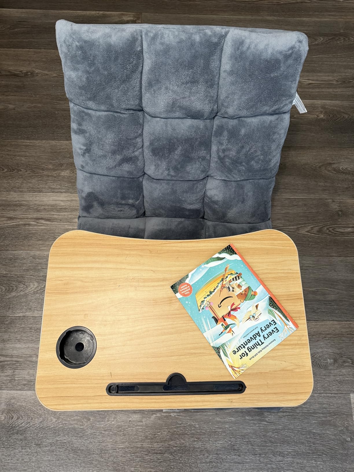 GIANTEX Floor Chair with Back Support, 14 Adjustable Position, Padded Sleeper Bed, Couch Recliner, Folding Gaming Floor Chairs for Adults, Living Room, Bedroom, Yoga, Meditation, White customer photo 1