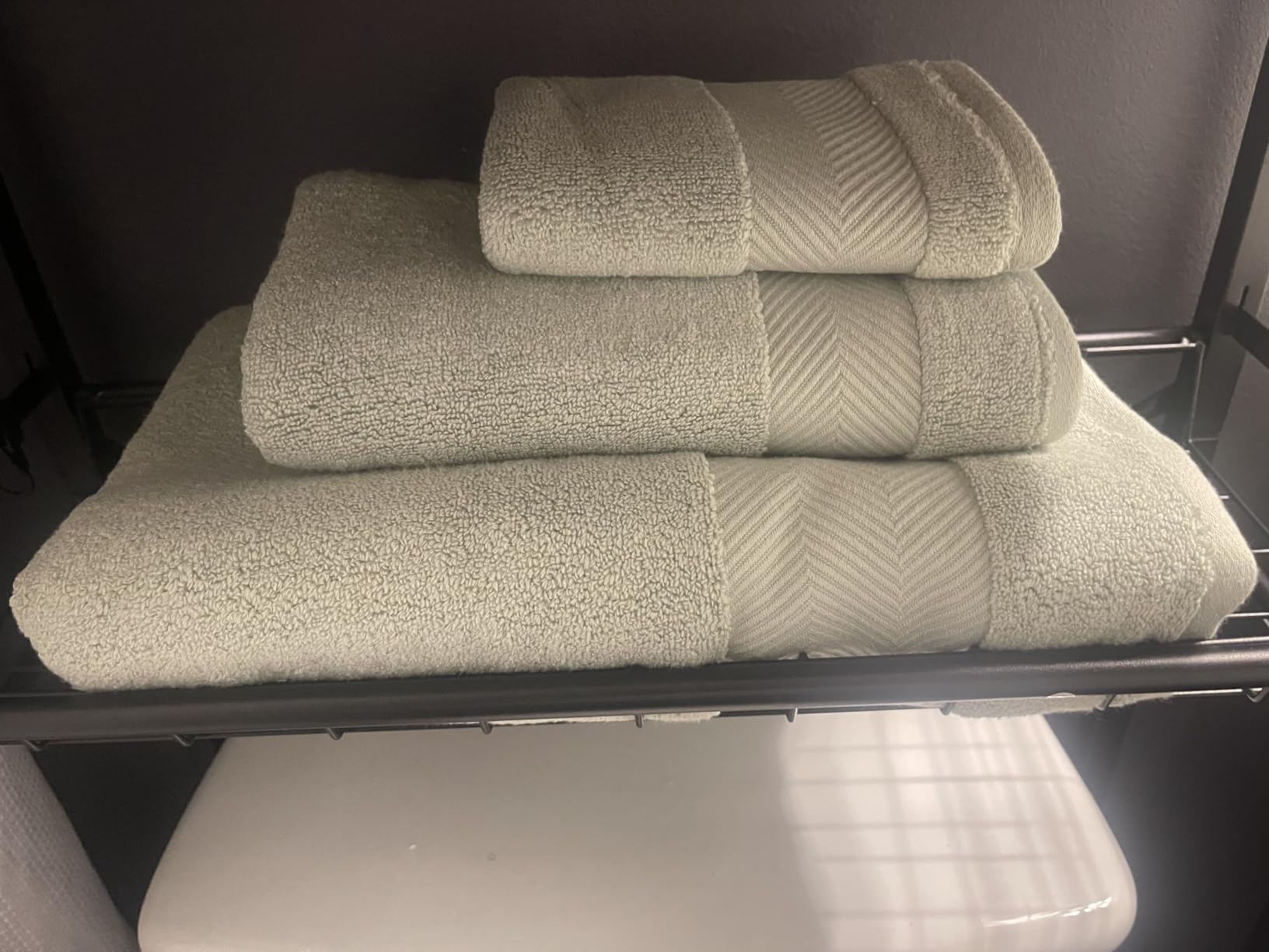 Alusa Home Ultra Soft & Plush Viscose from Bamboo Bath Towels - 700 GSM Luxury Bath Towels - 6 Piece Set (Taupe) customer photo 2