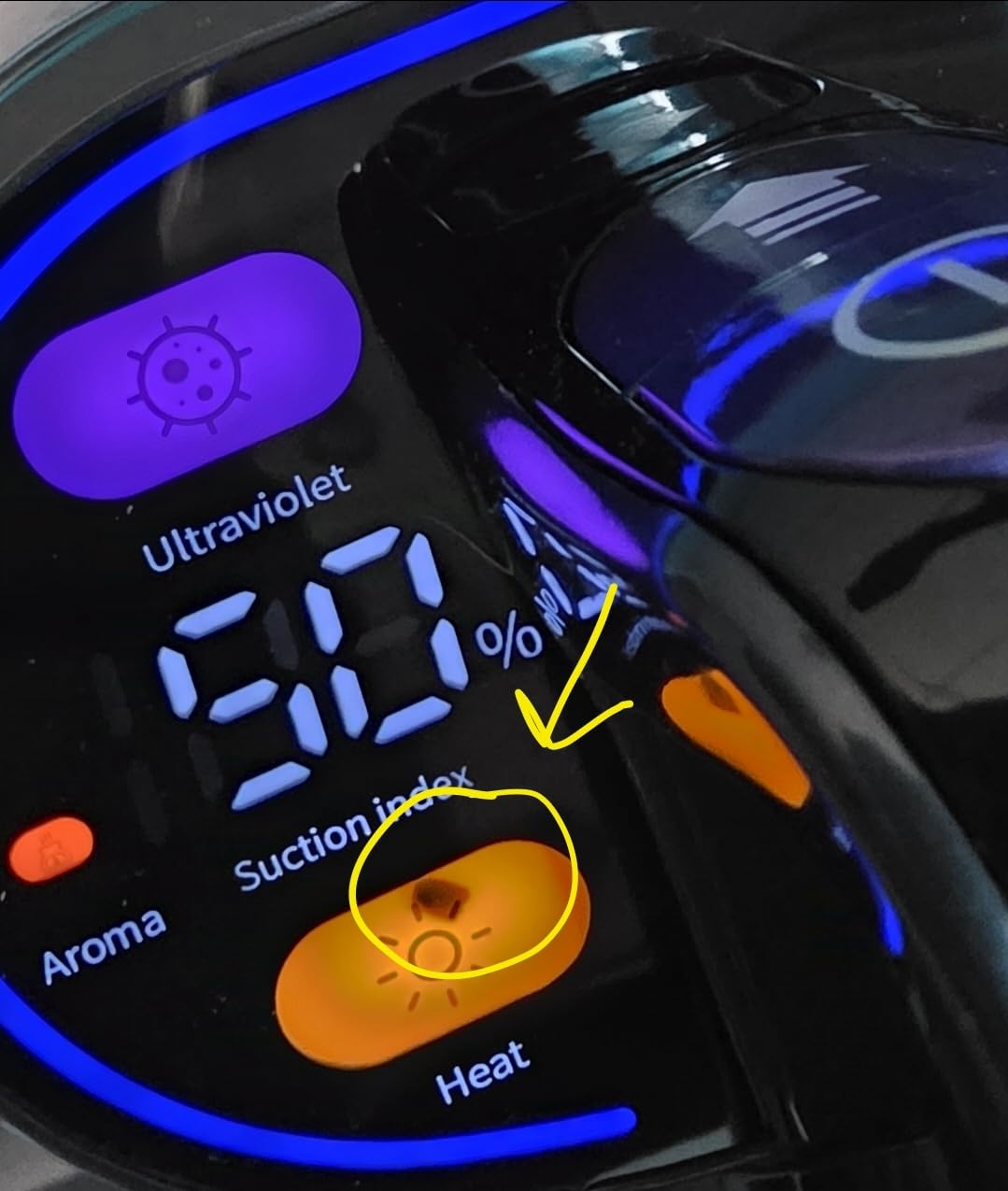FEPPO Mattress Vacuum Cleaner, 4-in-1 Bed Vacuum Cleaner PRO, 16KPa Handheld Vacuums with 253.7nm UV-C Light, 40,000 Beats/Min Tapping, 140°F Hot Air, HEPA Filter for Bed, Sofa, Crib(Corded, 550W) customer photo 1