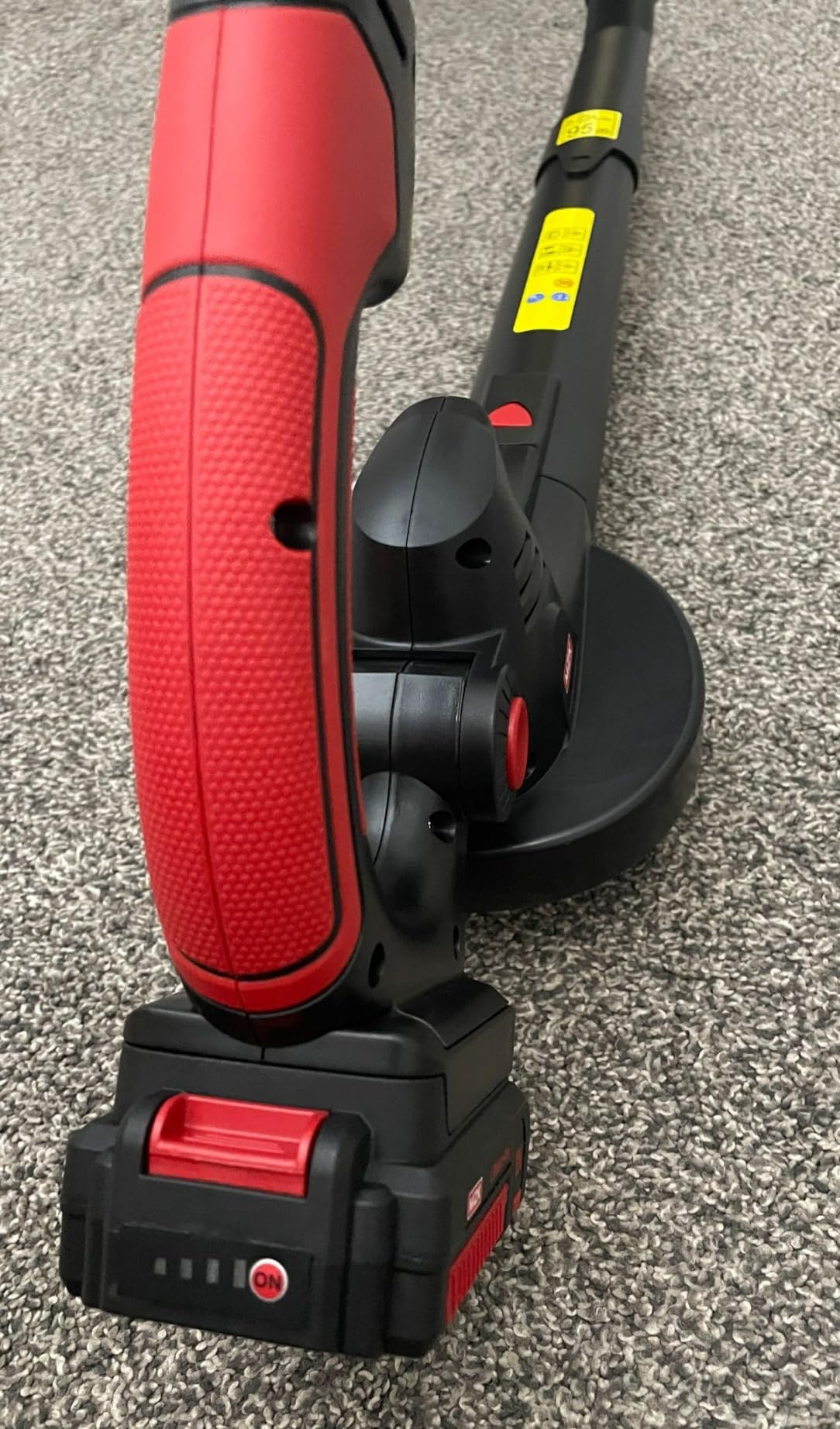 MZK Cordless Leaf Blower, 20V Battery Powered Electric Blower for Lawn Care, Electric Lightweight Leaf Blower for Blowing Leaves, Patio Cleaning and Dust(2 * 4Ah Battery & Charger Included), LF40D13 customer photo 1