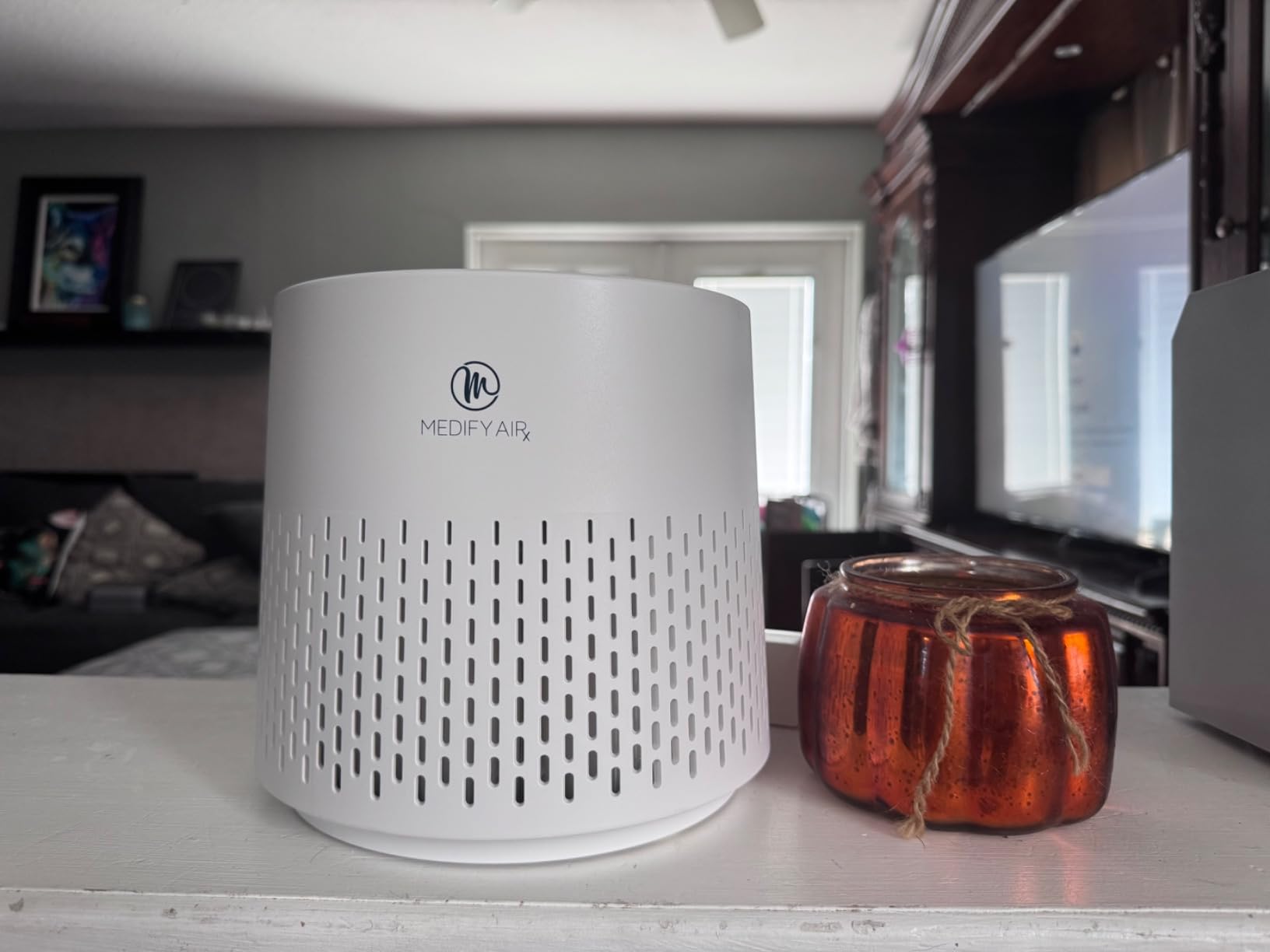 Medify MA-112 Air Purifier V3.0 with HEPA Filter | 5,948 ft² Coverage in 1hr for Smoke, Wildfires, Odors, Pollen, Pets | Quiet Removal to 0.3 Microns | White, 1-Pack customer photo 2