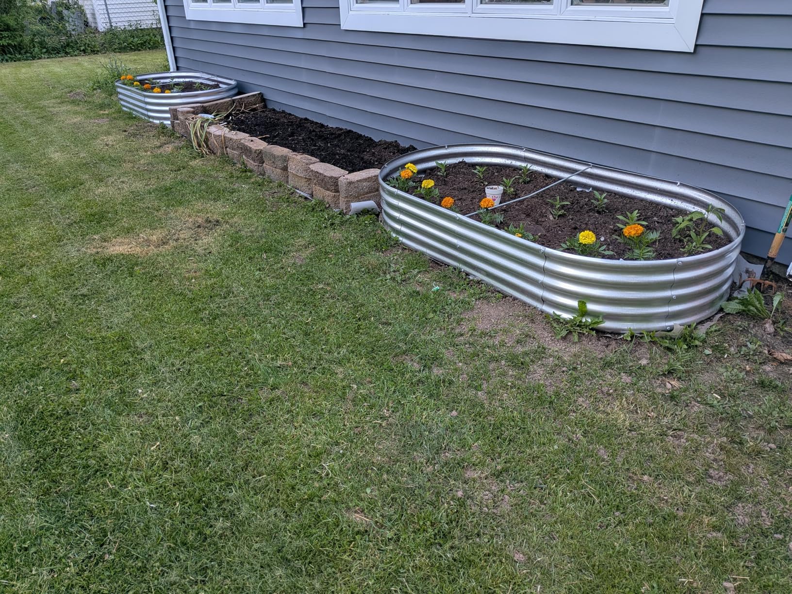 2PCS 6x3x1ft Galvanized Metal Raised Garden Bed Kit, Outdoor Planter Box Vegetables, Flowers, Herbs Durable Rust-Resistant Patio Gardening Beds customer photo 1