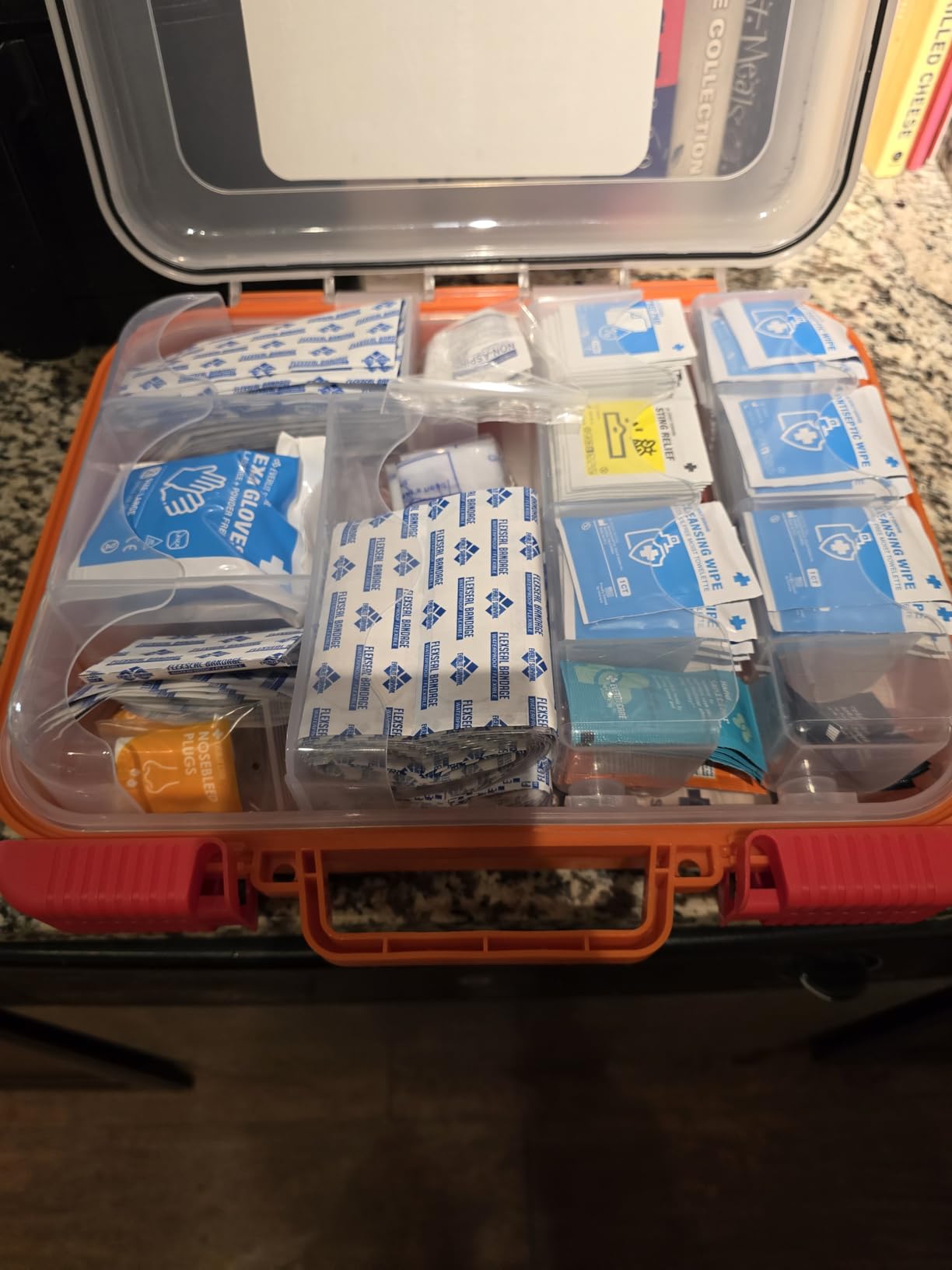 EVERLIT 400 Pcs OSHA Compliant First Aid Kit (Orange) | Wall-Mountable, Essential Emergency Kit for Home, Business, School, Warehouse, Construction Site, Office, Work, College Dorm customer photo 1