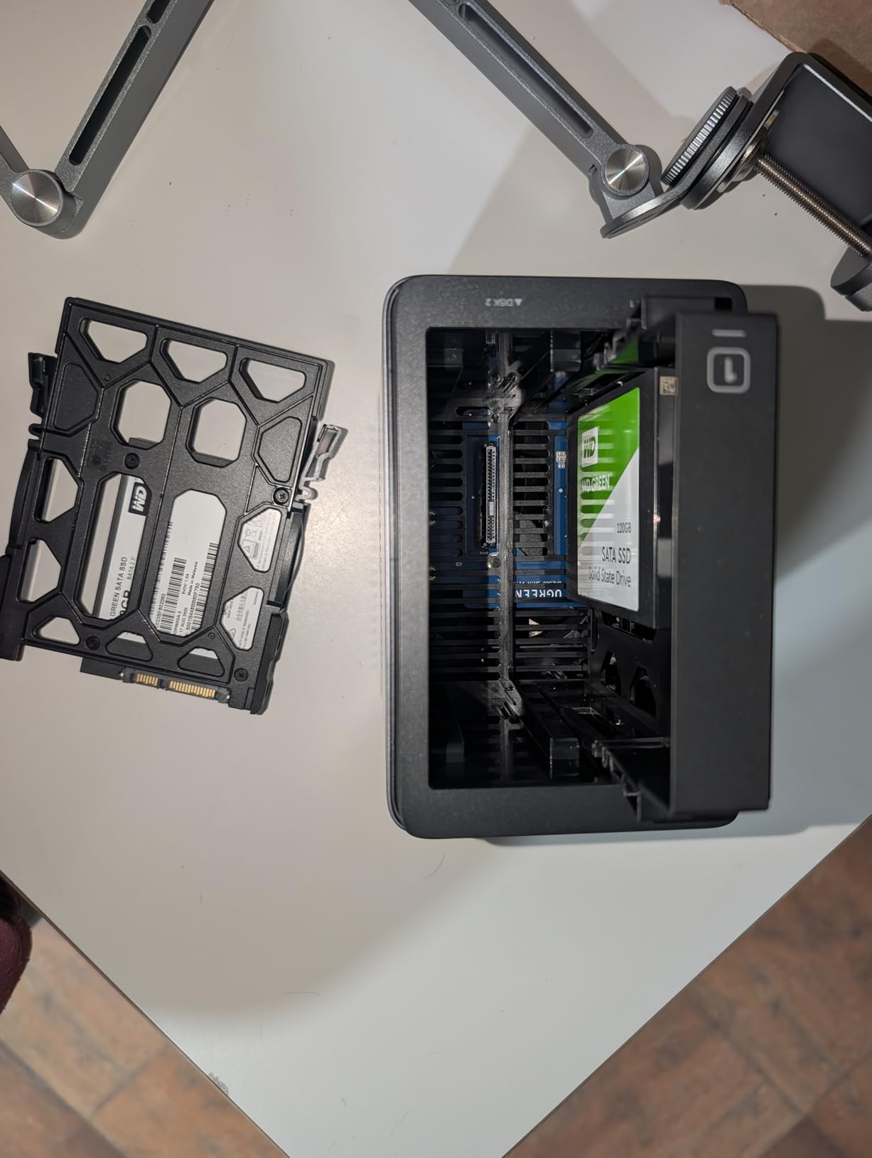 UGREEN NAS DH2300 2-Bay for Beginners & Personal Users, Phone Backup | AI Album, Private Cloud/Remote Access, File Sharing, Multi-Device Backup, Home Entertainment, 4GB RAM on Board (Diskless) customer photo 1