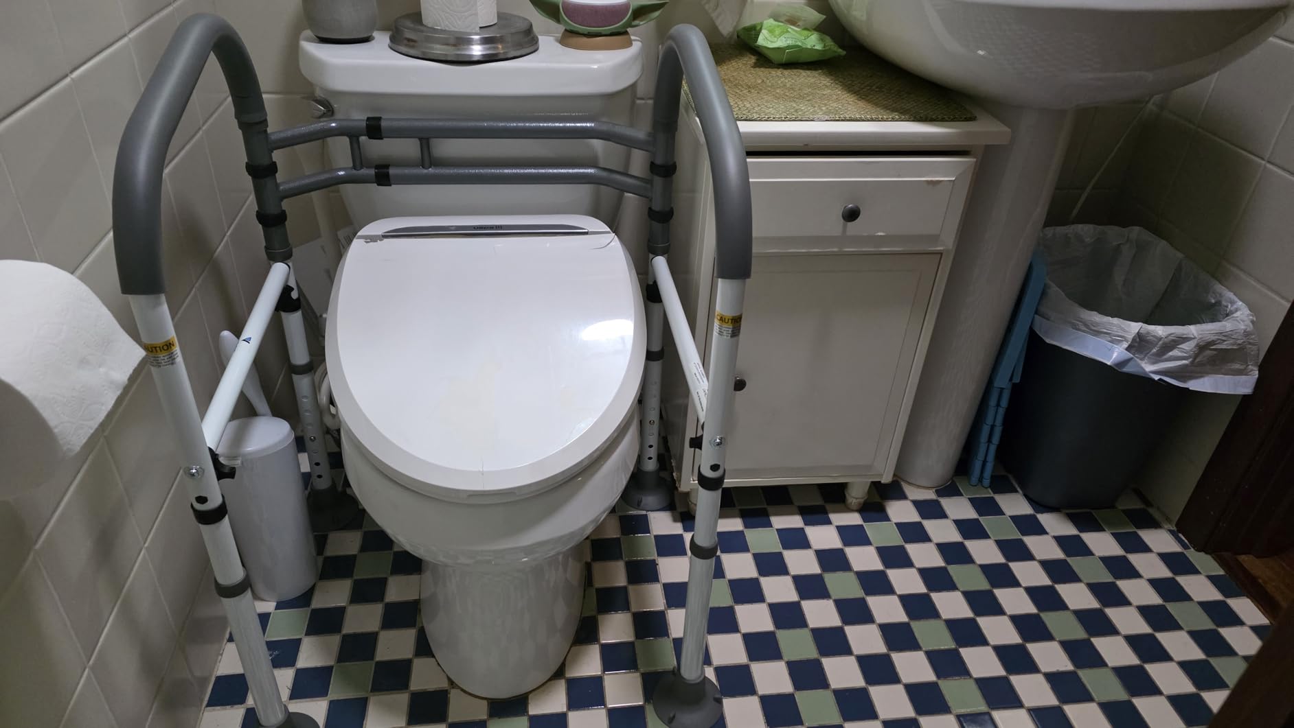 Vaunn Medical Adjustable Toilet Safety Rail for Seniors, Foldable Toilet Safety Frame for Elderly Adults, Bathroom Grab Bar Handle, Toilet Handle for Elderly & Disabled, Free-Standing (Gray) customer photo 1