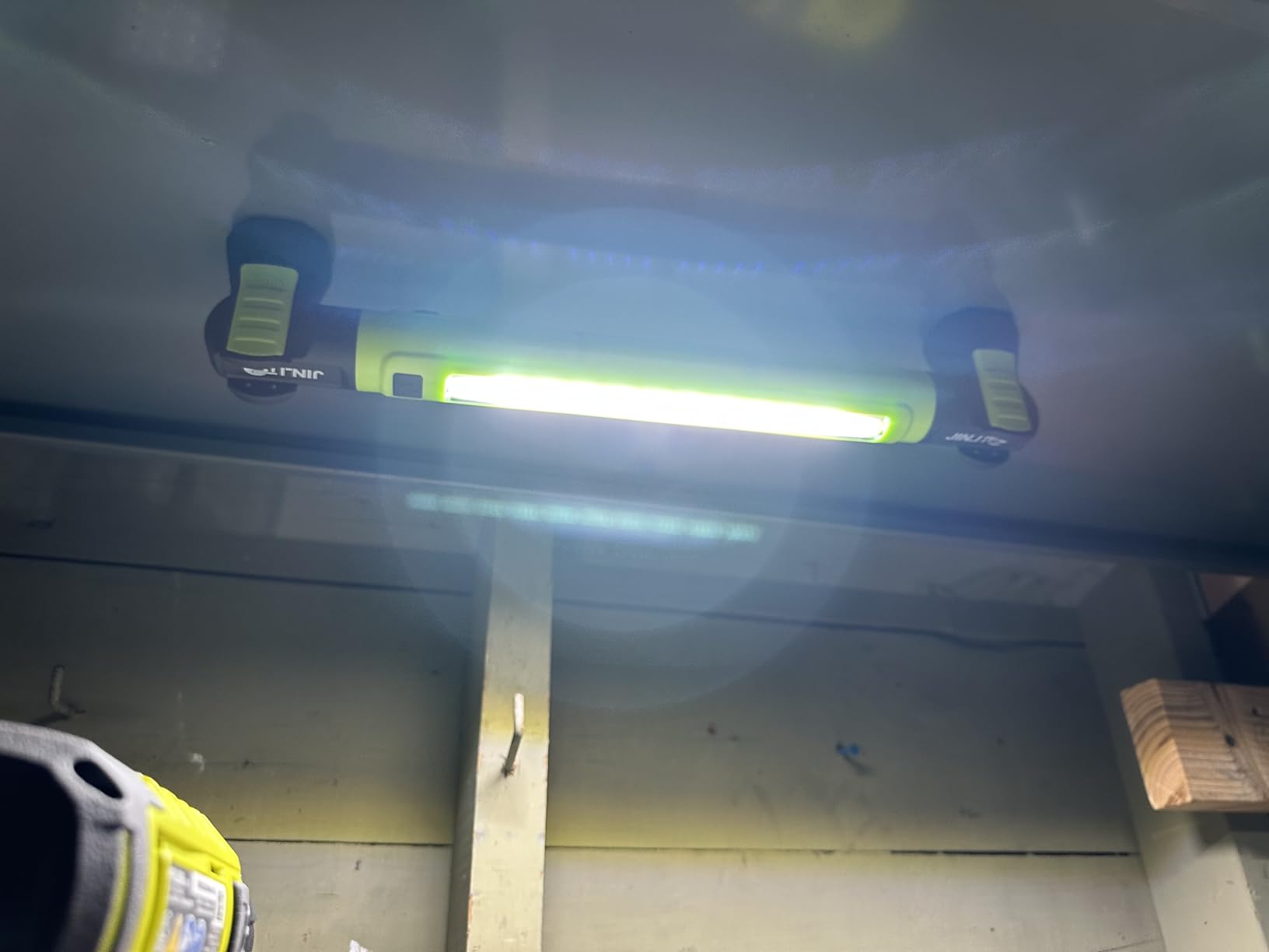 Magnetic Work Light - 3000LM Rechargeable LED Work Light Bar, 5200mAh Under Hood Mechanic Light for Garage, Workshop, Vehicle Inspection (1 Pack Green) customer photo 2