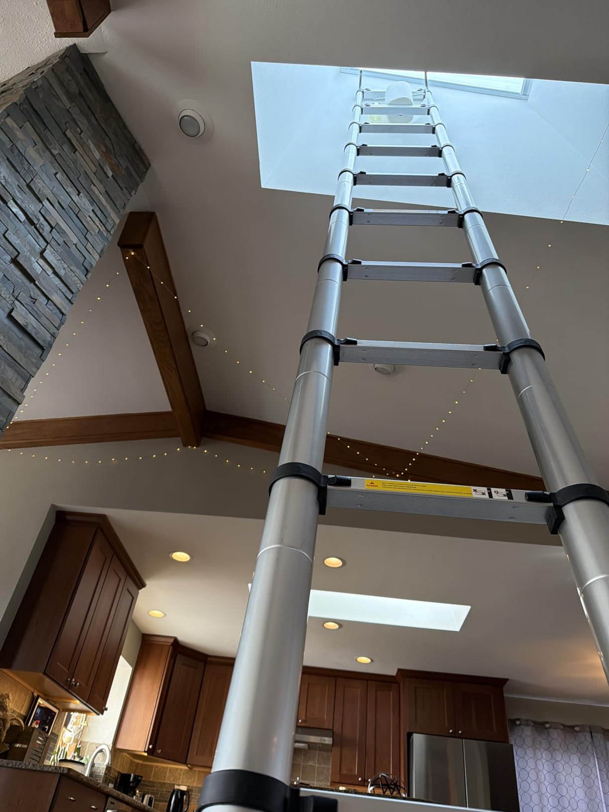Telescoping Ladder with Hooks, 20.3 FT, Stabilizer & Wheels, Silver | 330 lb Capacity, Auto-Lock Rungs, Anti-Slip Feet; for Roof, Gutter, RV, Exterior Wall and Outdoor Maintenance customer photo 2