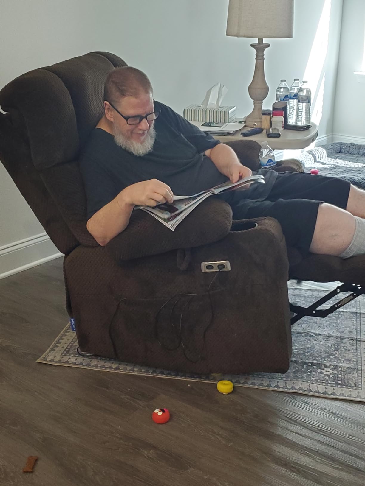 Tami Tami Dual Motor Power Lift Chair Recliner for Elderly with Massage and Heat, Infinite Position Electric Lift Recliner with Adjustable Headrest, USB (T6015 - Plush Fabric, Dark Brown, Oversized) customer photo 2