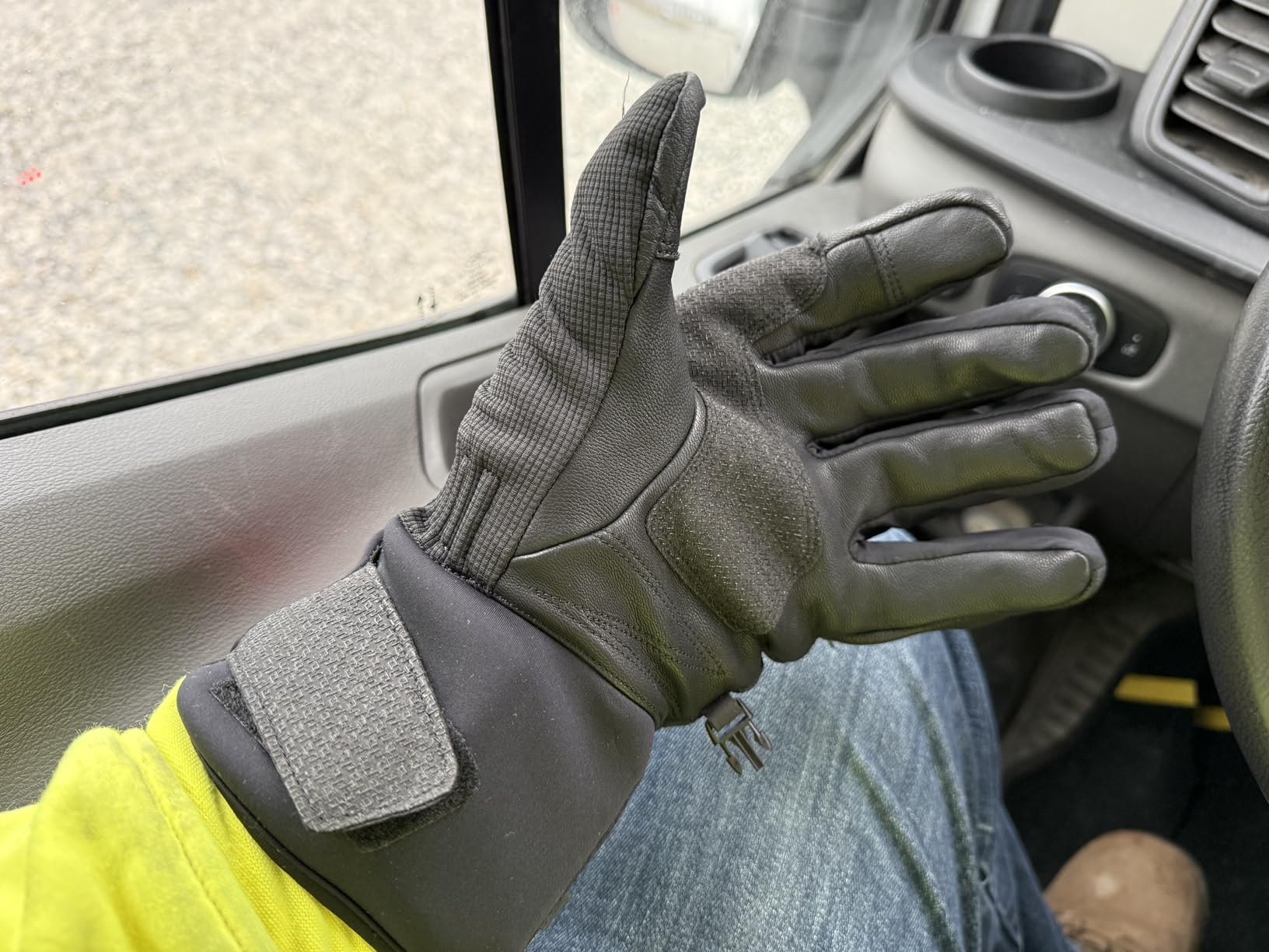 Heated Gloves for Men Women, Rechargeable Waterproof Heated Gloves with Arthritis Raynaud's Relief for Ski Hiking Driving customer photo 1