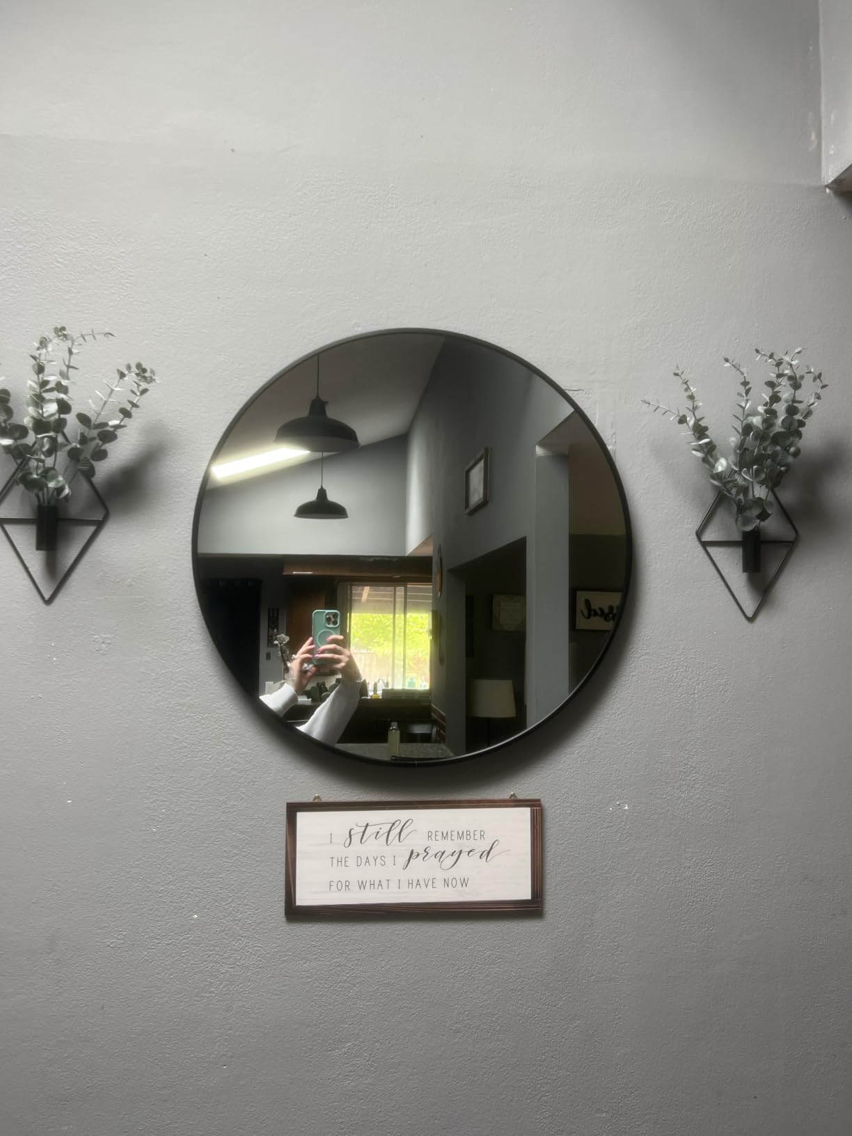 Bathroom Mirror for Wall, 24 Inch Round Mirrors | Circle Vanity Mirror for Bathroom Bedroom Living Room Entryway, Anti-Rust, Tempered Glass, Hanging or Leaning customer photo 1