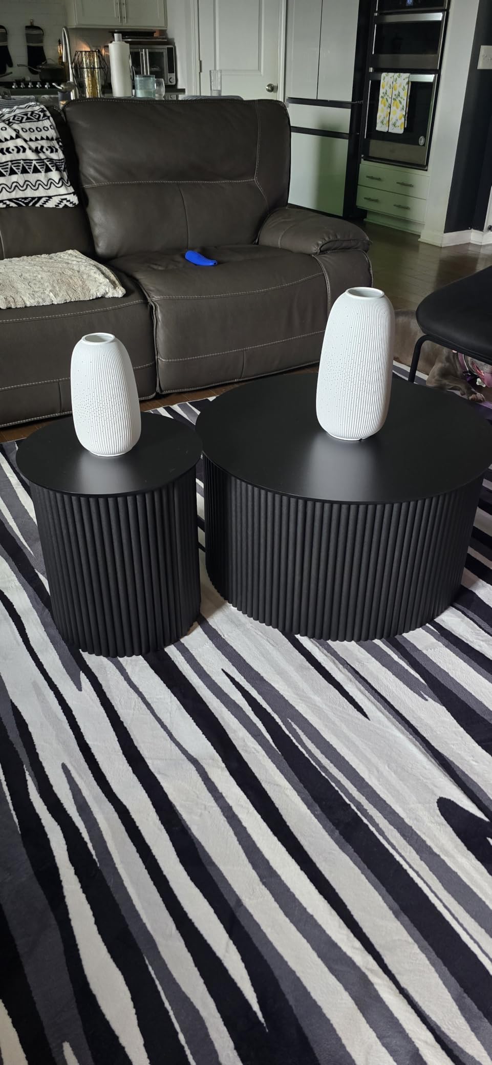 Fluted Round Nesting Coffee Table Set of 2 Circle Center Table Living Room | Walnut Mid Century Modern Wood Coffee Tables and End Table Set, Wood Side Table Minimalist Center Tables for Living Room customer photo 2