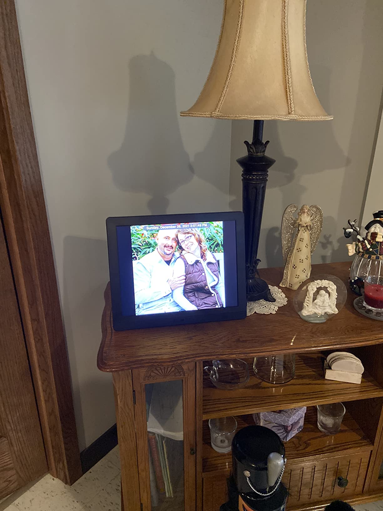 Pix-Star LUX 10.4'' Wi-Fi Digital Picture Frame - Unlimited Cloud Storage, Easy App Sharing, 40,000+ Pictures, No-Glare Display, Motion Sensor, Email/App/USB/SD - 10 inch customer photo 1