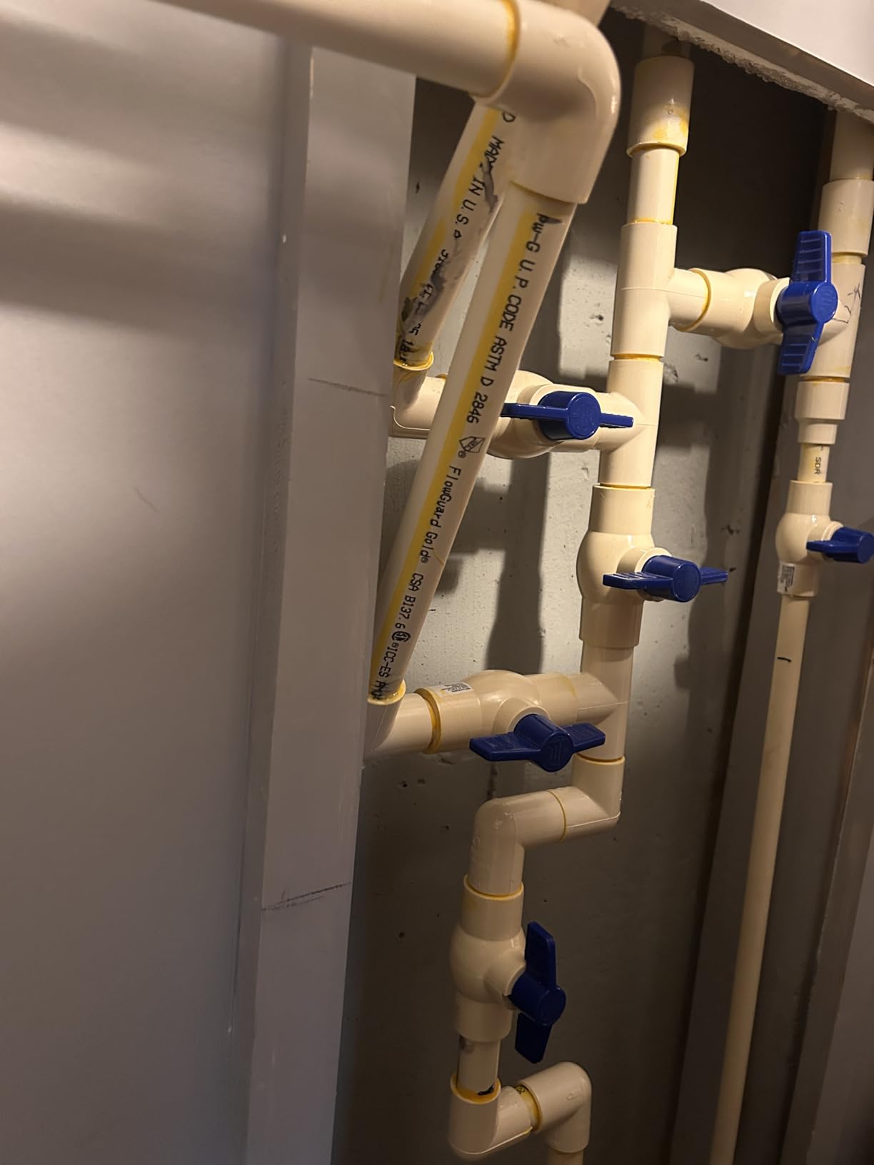 GE Smart Water Softener, 35,000 Grain, Reduce Hard Minerals to Whole House, Built-in WiFi with Water Flow Alerts, GXSH35W customer photo 1