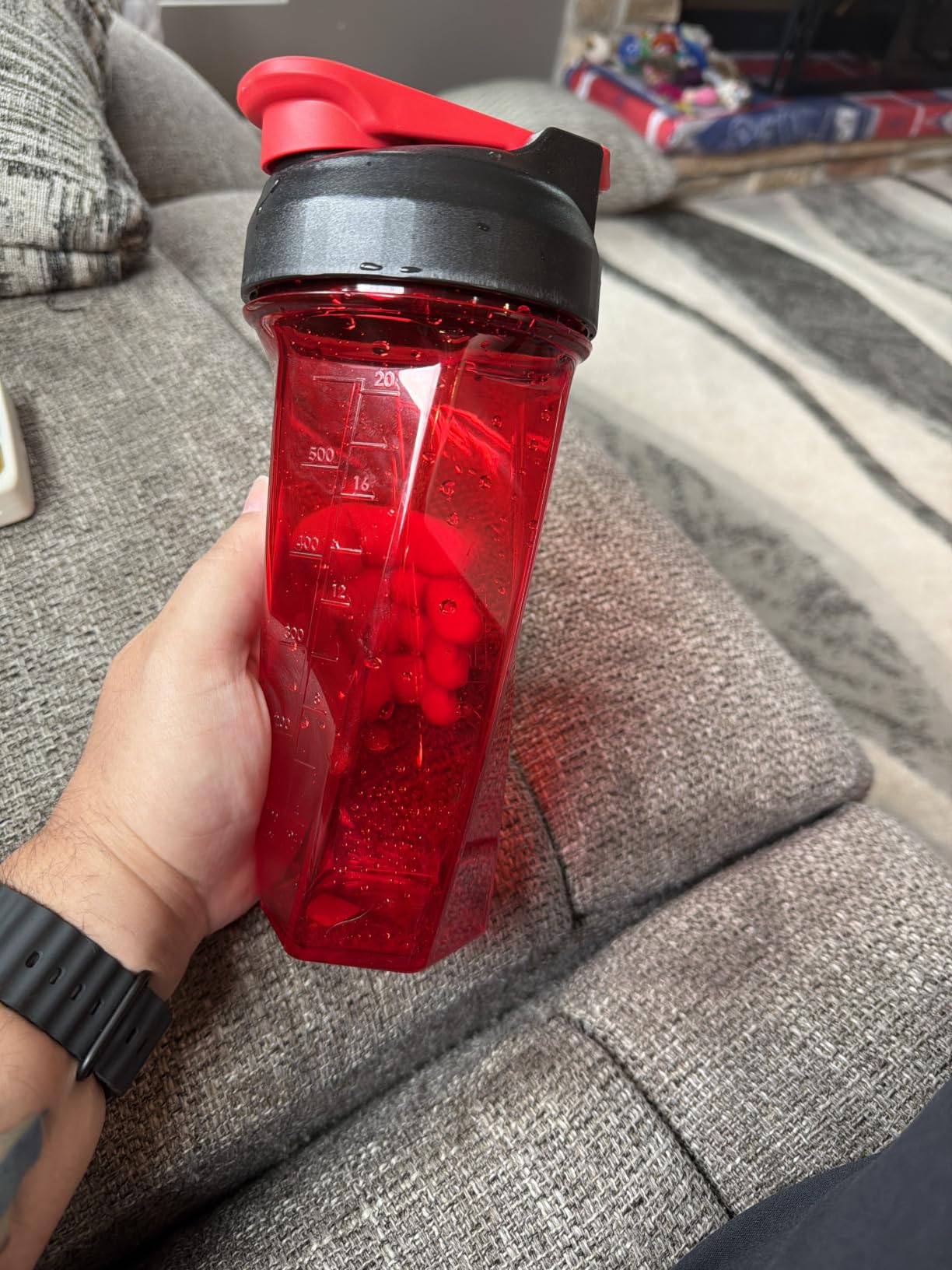 YETI Yonder Helimix Vortex Blender Shaker Bottle Holds up to 27oz | No Blending Ball or Whisk | USA Made | Portable Pre Workout Whey Protein Drink Shaker Cup customer photo 1