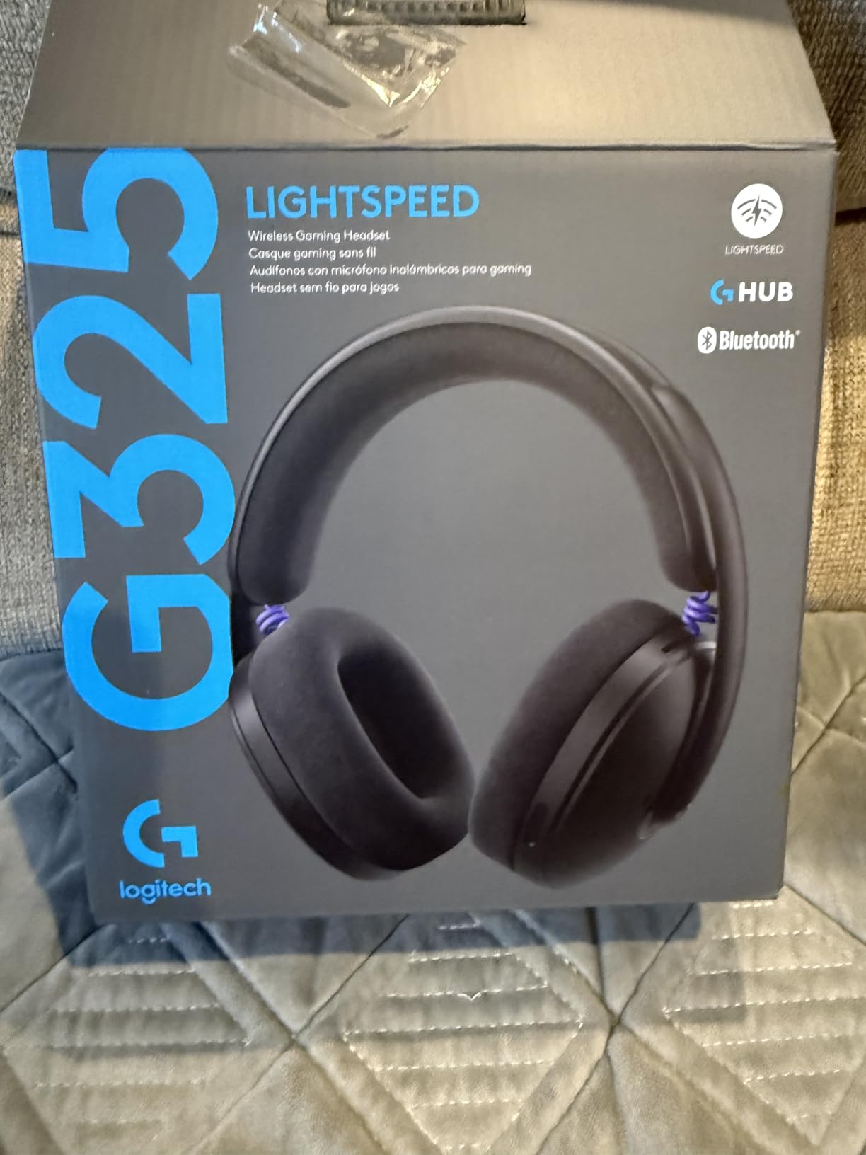 Logitech G325 Lightspeed Wireless Gaming Headset - Black customer photo 1