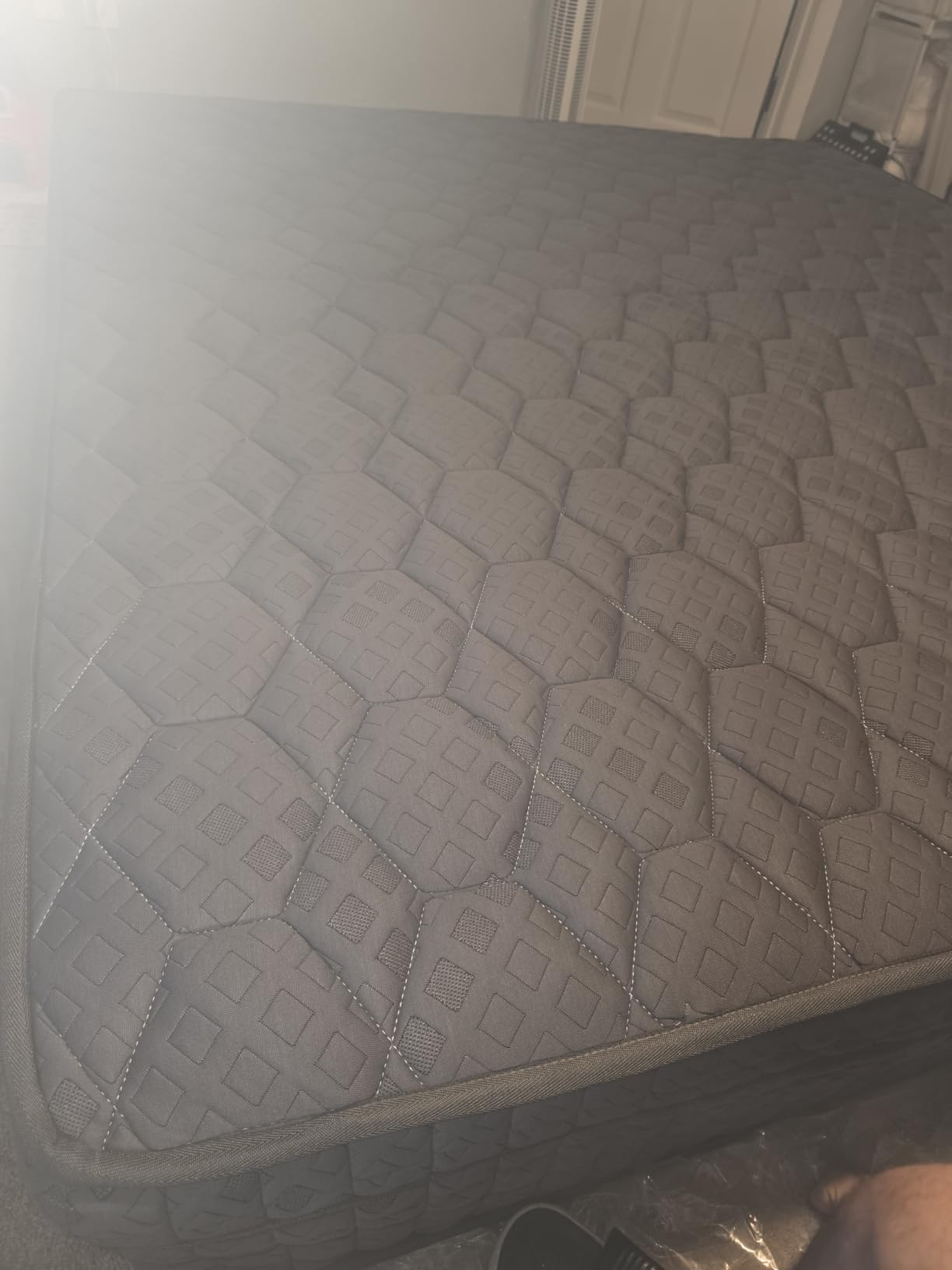 14 inch Medium Firm Mattress Queen, Hybrid Mattress with Back and Lumbar Hip Support, Fiberglass Free, 365 Nights Trial, 10 Years Warranty customer photo 2
