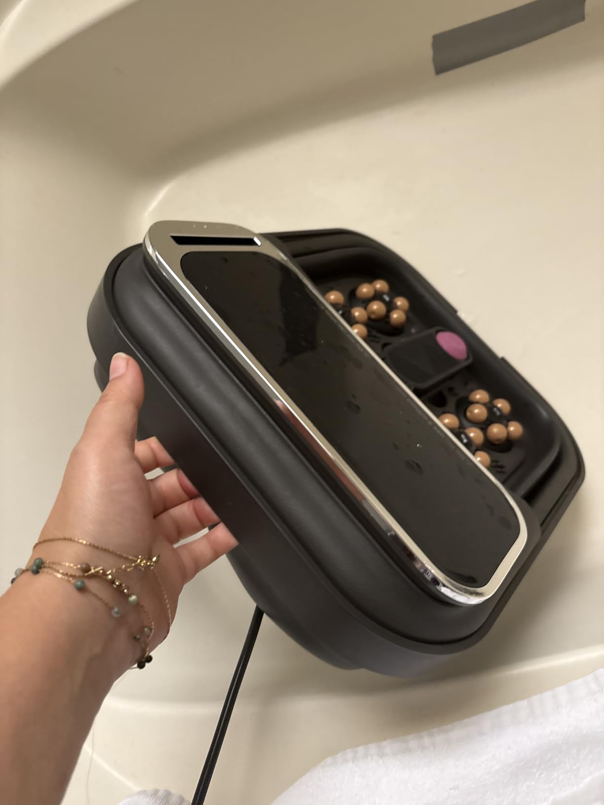Collapsible Foot Spa Bath with Heat and Massage, Motorized Shiatsu Foot Massager Tub for Plantar Fasciitis & Stress Relief, Temp Control, Bubbles, Remote, Pedicure Spa at Home customer photo 2