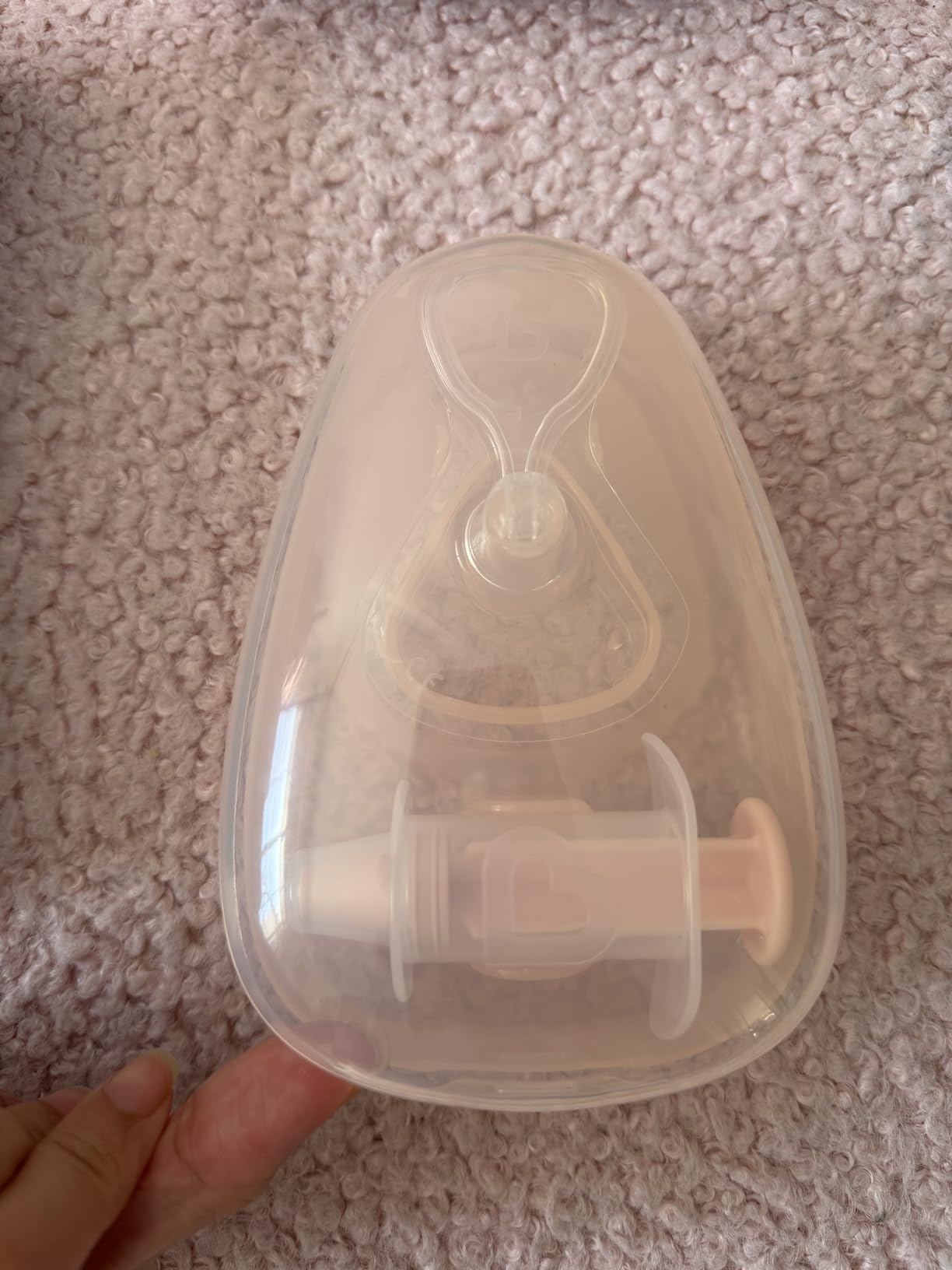 Munchkin Flow 16mm Nipple Shield for Breastfeeding Newborns, Silicone Latch Monitor with Visible Milk Flow Channel, Nursing Support for Sore Nipples customer photo 1