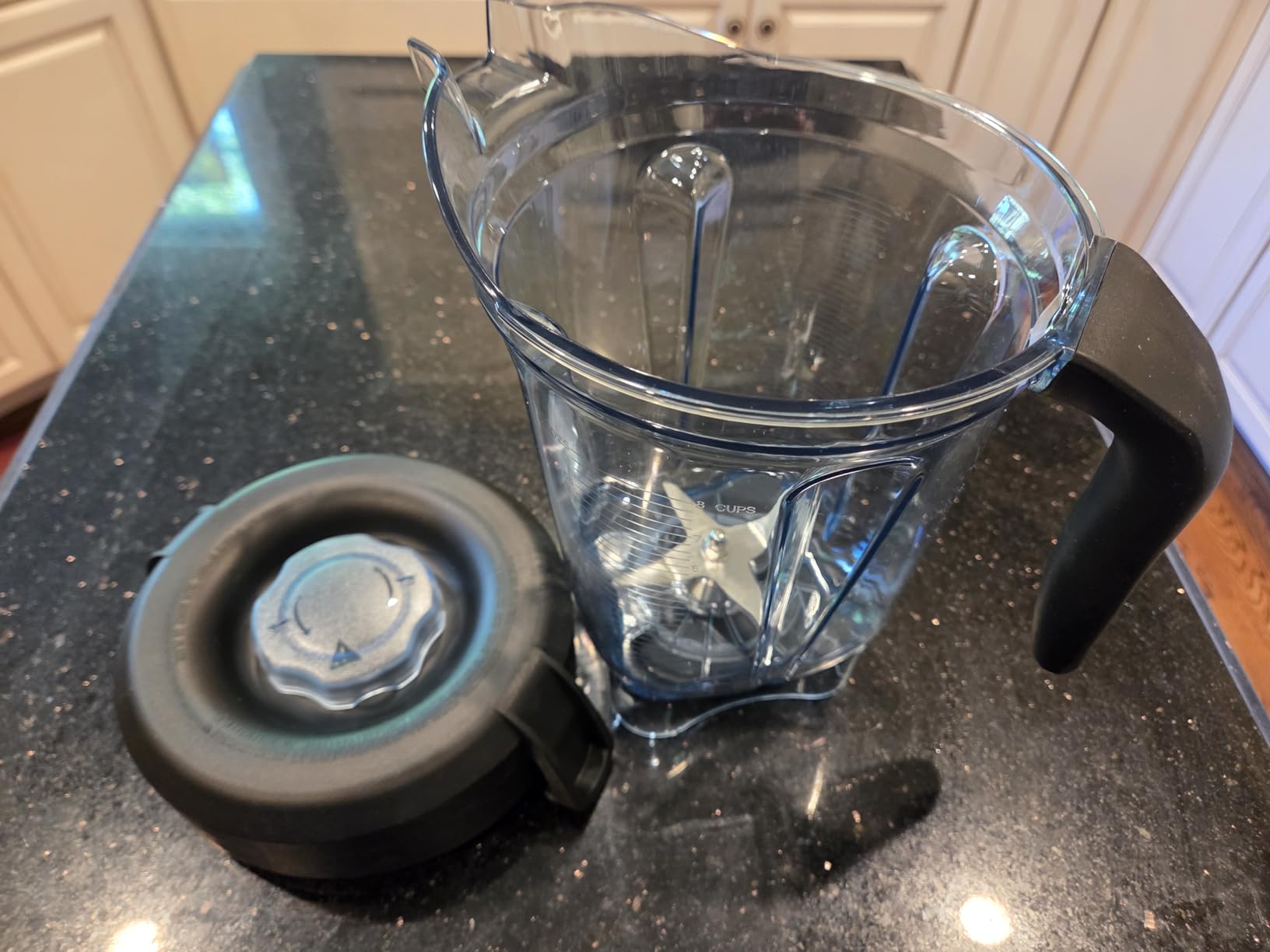 Vitamix VX1 Professional-Grade Blender, 64 oz. Container, Black | Kitchen Appliance for Smoothies, Soups and More, Pulse, Variable Speed, Self-Cleaning Program customer photo 1