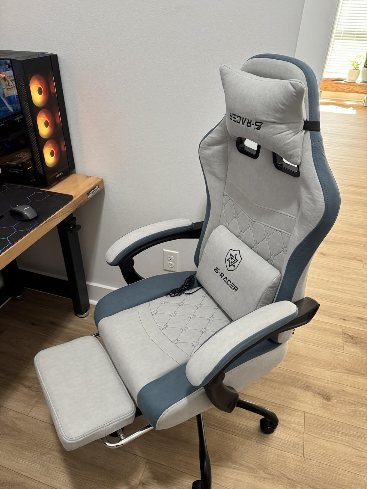 Homall Gaming Chair with Massage & Footrest, Ergonomic Computer Office Chair, High-Back Racing Style Reclining Chair with Adjustable Lumbar Support, Breathable Tech Fabric for Adults (Black) customer photo 1