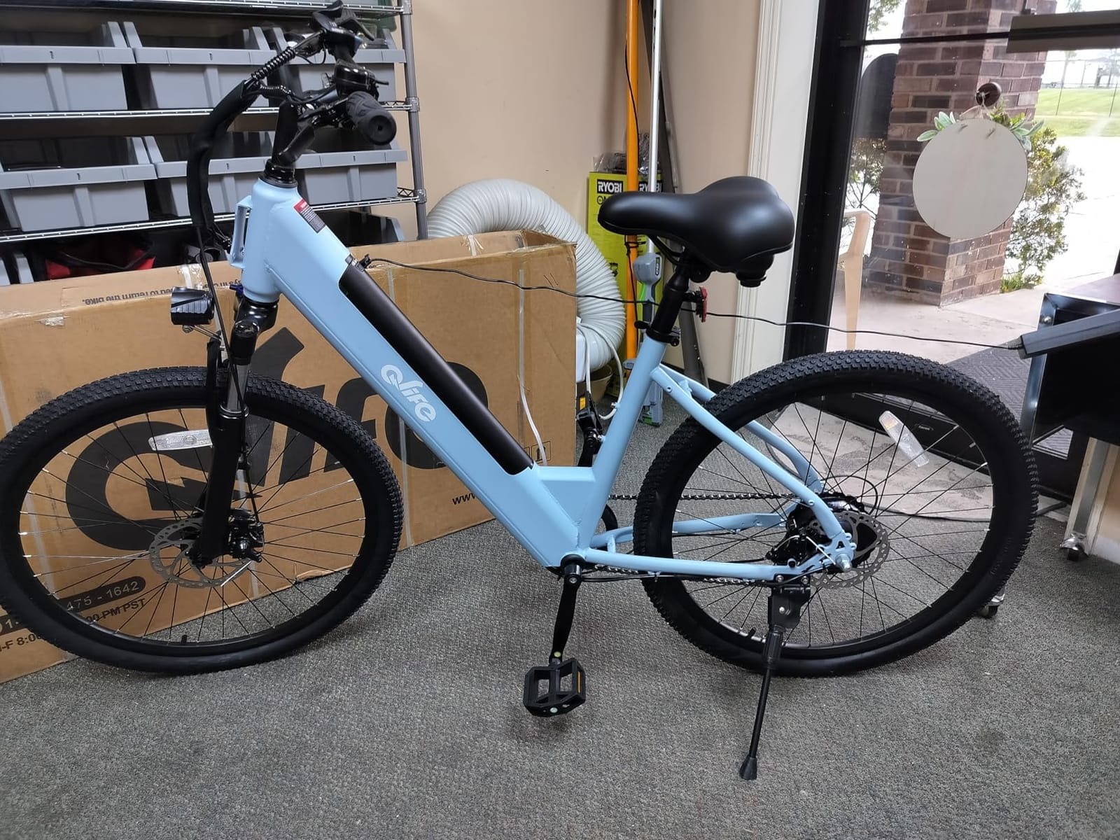 Qlife Cityone Electric Bike for Adults & Teens, Step-Through Commuter Ebike, 1000W Peak Motor, 55-Mile Range, 48V Removable Battery, 26-Inch City Tires, 7-Speed customer photo 2