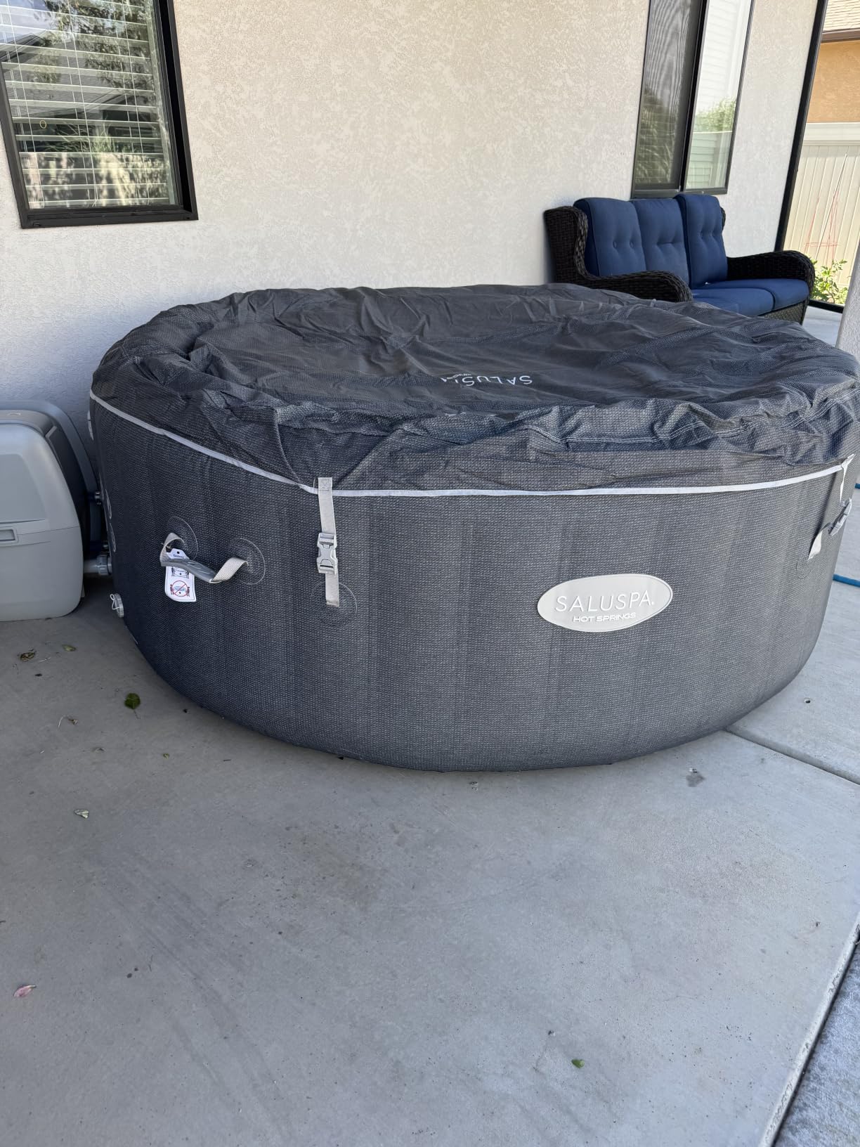 Bestway SaluSpa Hot Springs Inflatable Hot Tub, Fits Up to 2-4 Persons, Energy-Efficient Portable Spa, Outdoor Blow Up Hottub for Backyard, 120 AirJets, 71