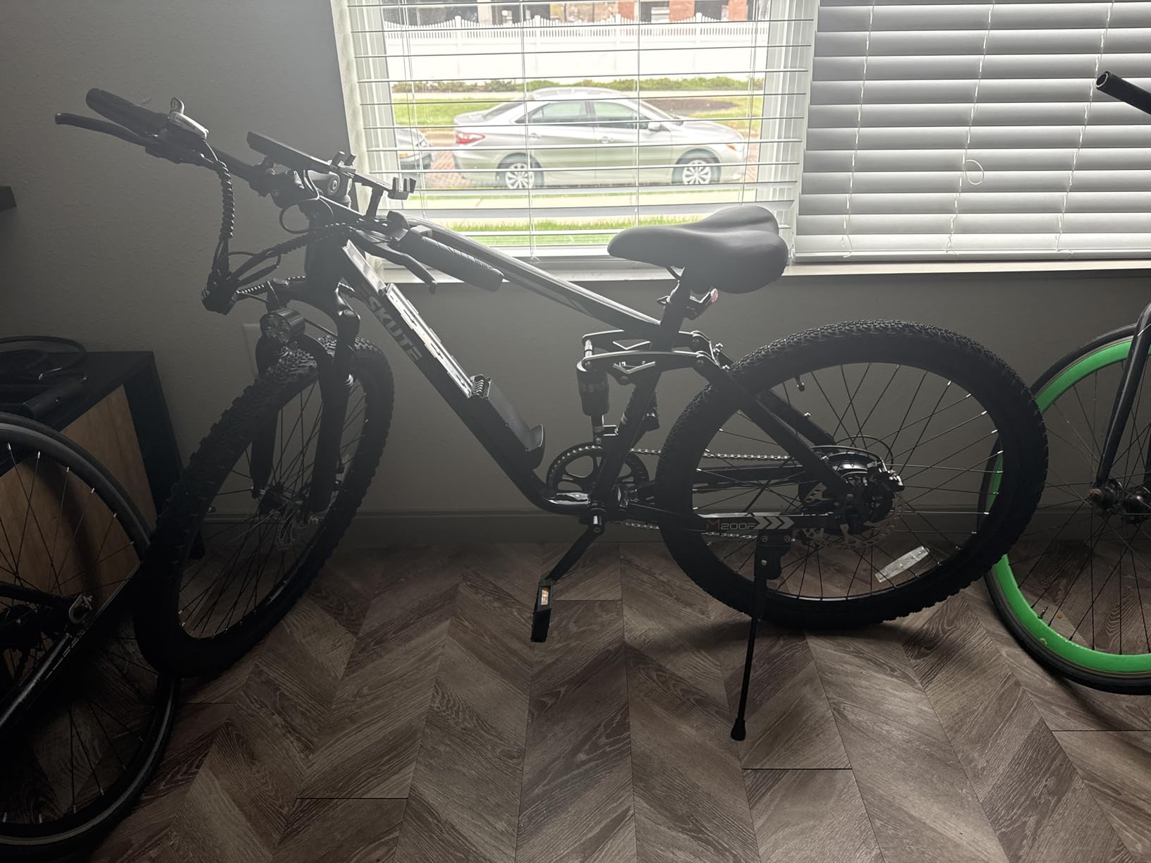 ESKUTE M200F Electric Bike for Adults - 27.5 inch Tire Mountain E-Bike, 1500W Peak Brushless Motor 31+MPH, 48V 20.8Ah Removable Battery, Up to 80 Miles, Step Over Commuter E-MTB, Full Suspensions customer photo 1