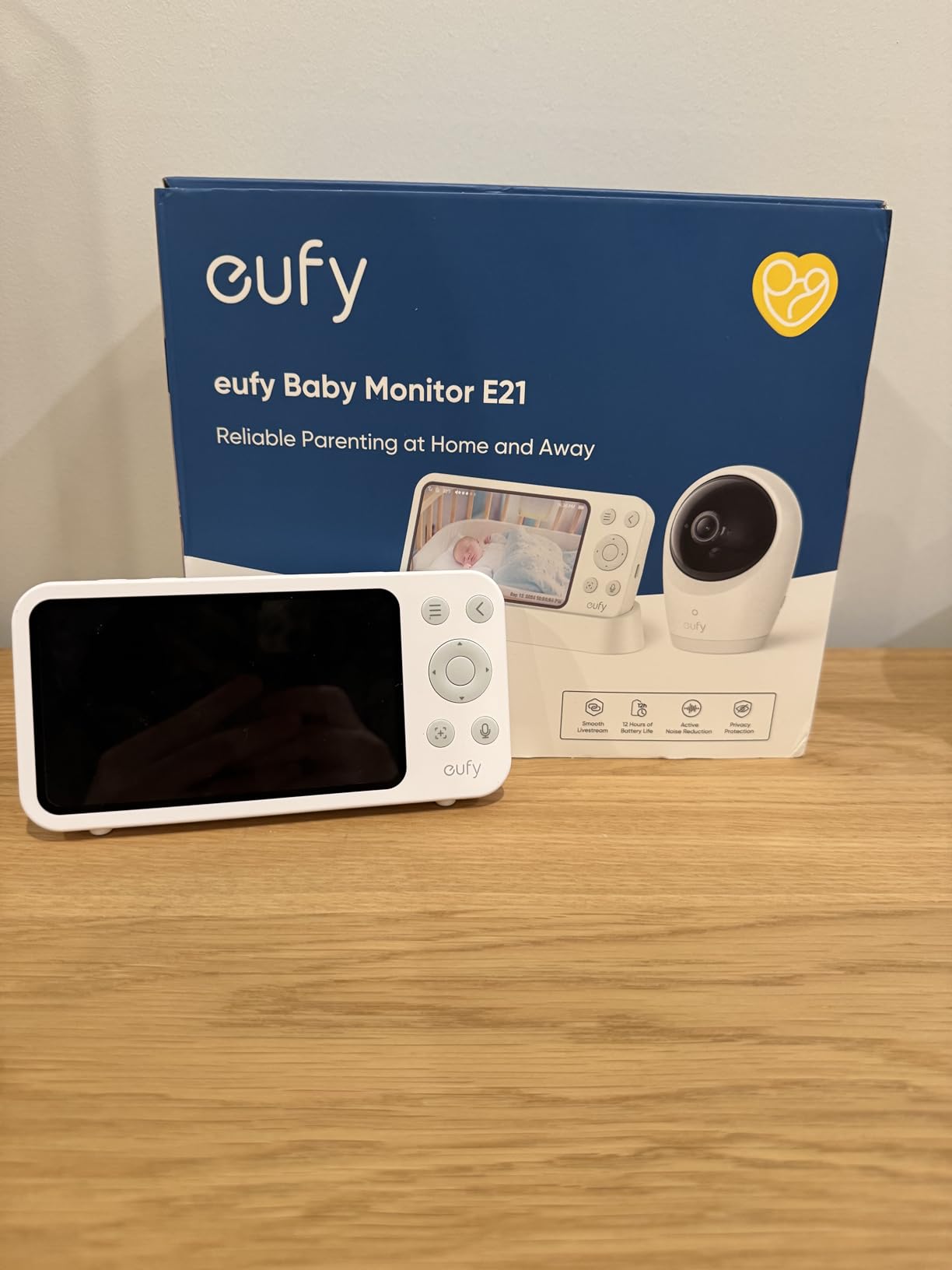 Eufy Baby Monitor, Hybrid Wi-Fi and No Wi-Fi Connection, 24/7 Recording in app, Pan-Tilt, Portable Camera with Built-in Battery customer photo 1