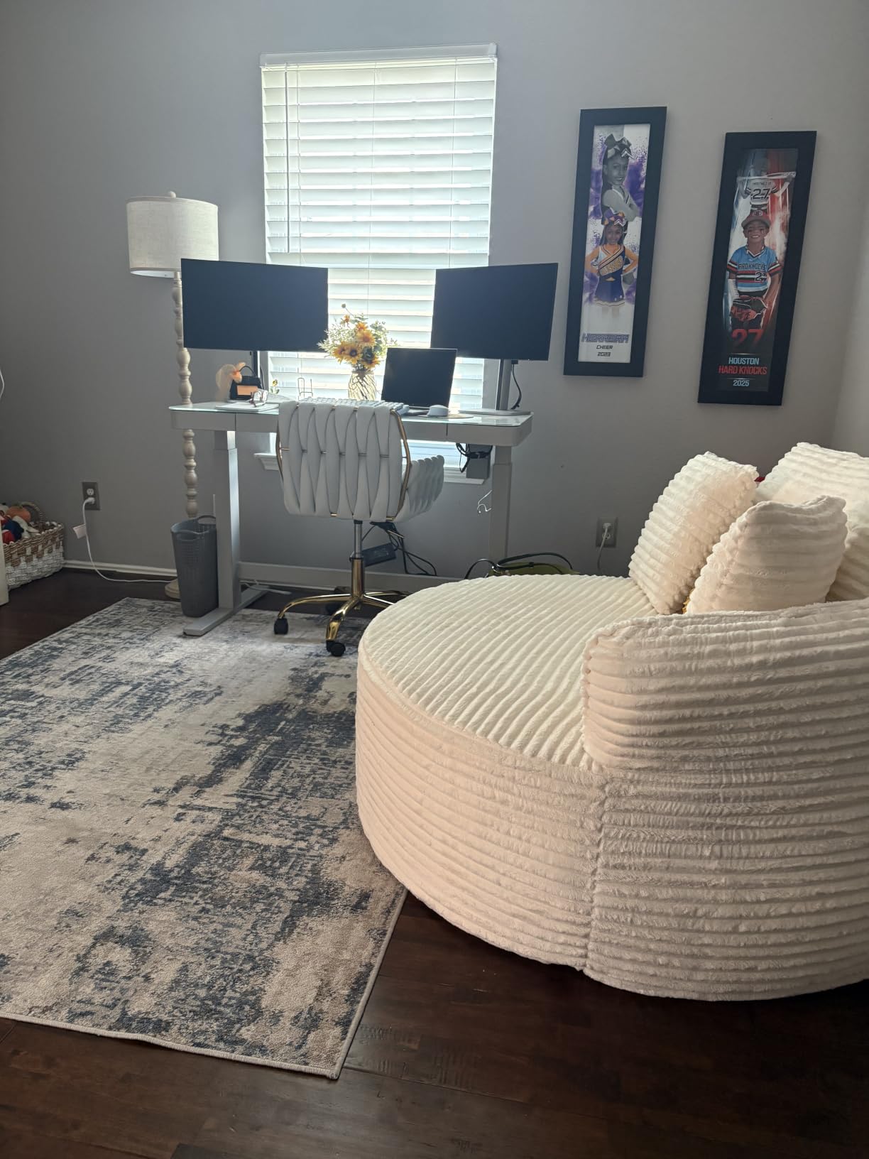 ivoros Oversized Round Lounge Chair Indoor, Corduroy Upholstered Deep Seat Cloud Circle Sofa Chair, Fluffy Boneless Sleeper Chair for Reading & Lounging, No Assembly Required (Green) customer photo 1
