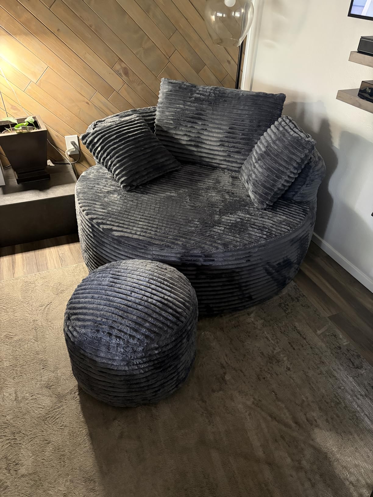 ivoros Oversized Round Lounge Chair Indoor, Corduroy Upholstered Deep Seat Cloud Circle Sofa Chair, Fluffy Boneless Sleeper Chair for Reading & Lounging, No Assembly Required (Green) customer photo 2