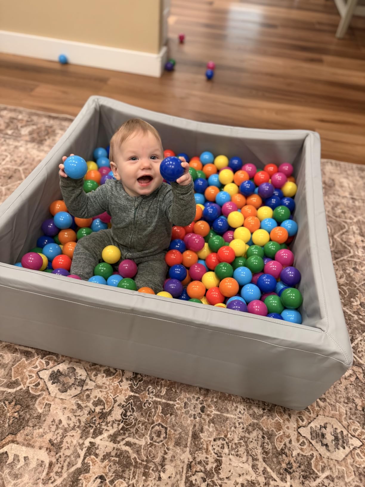Leather Foam Ball Pit for Toddlers: Waterproof Baby Ball Pit with Soft Memory Foam - Large Soft-Play Set for Baby Playpen Indoor Outdoor Games - Ideal Gifts Toys for Boys Girls (Upgraded Round) customer photo 1
