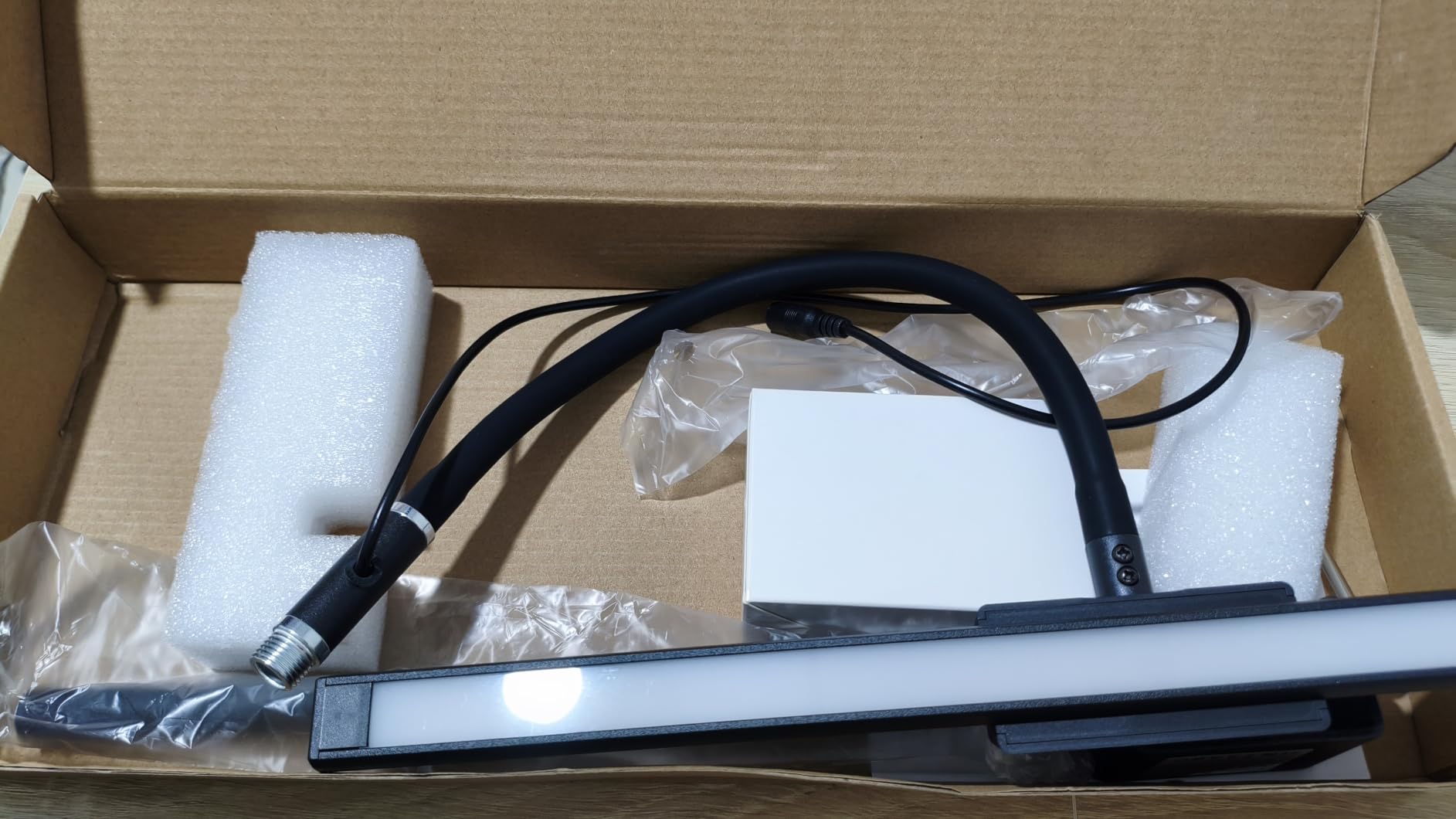 LED Desk Lamp for Home Office, Flexible Gooseneck Desk Lamp with Clamp, 5 Color Touch Control Stepless Dimming Adjustable Eye-Caring Desk Light with Adapter for Reading, Study, Workbench (Black) customer photo 1