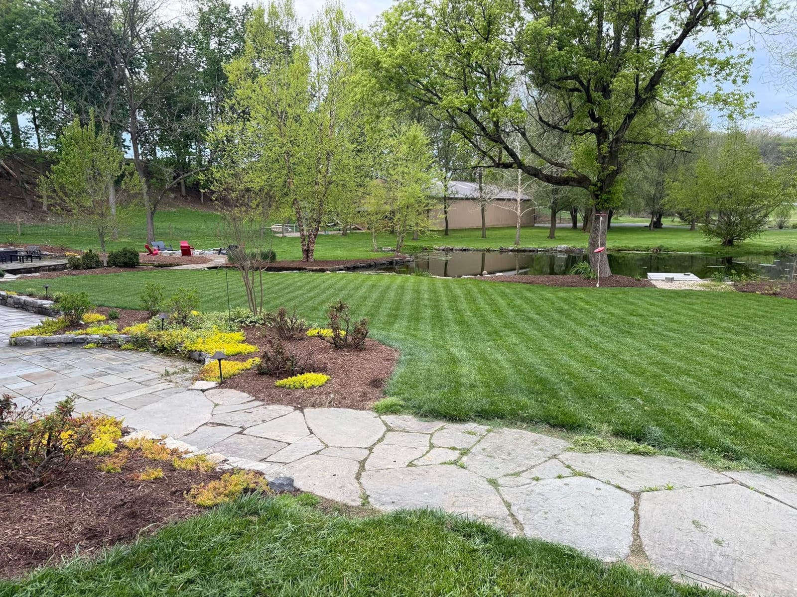 Mammotion LUBA 3 AWD 3000H Robot Lawn Mower with Garage, 360° LiDAR+NetRTK+AI Vision, Wire Free for 0.75 Acre, AWD for 80% Slopes customer photo 2