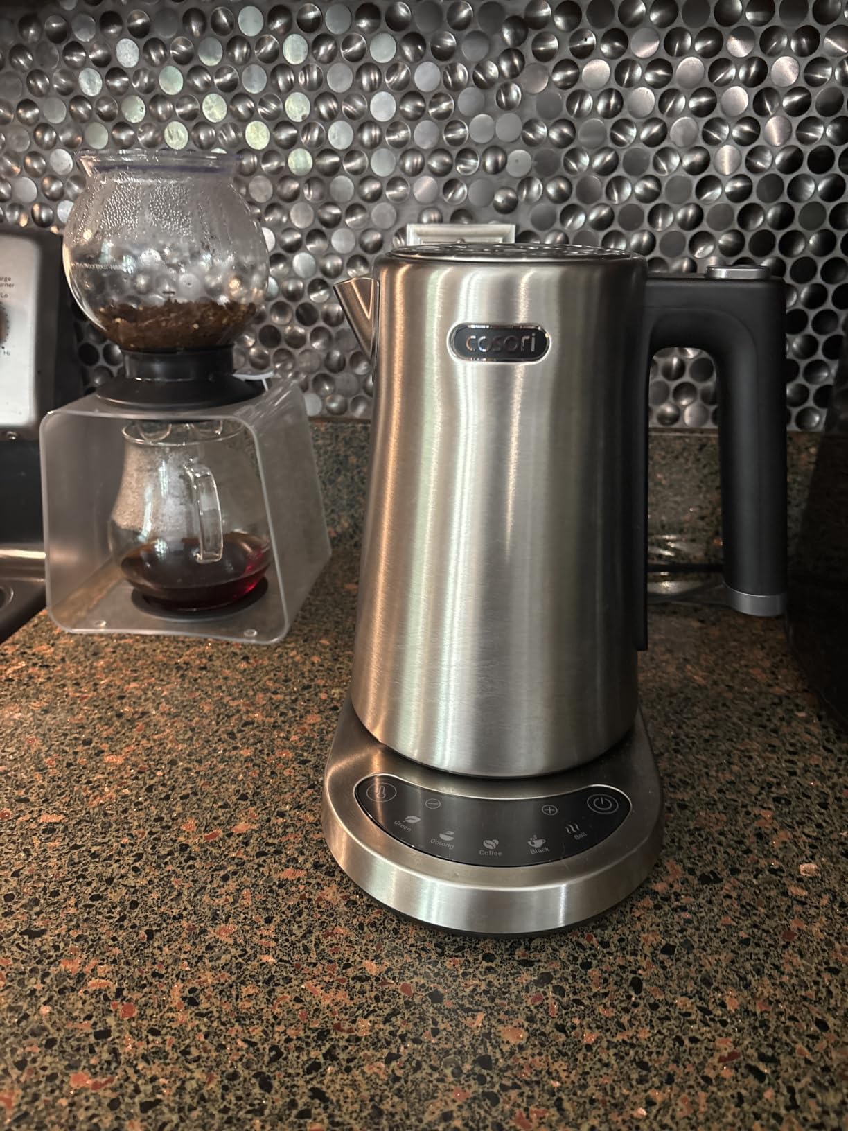 Cosori Stainless Steel Electric Kettle with Temperature Control, 1.7L | No Plastic Contact with Water, 5 Presets, ±5°F Temp Control, 60-Min Keep Warm, Dual Lid Opening, Tea, Coffee & Hot Water customer photo 1