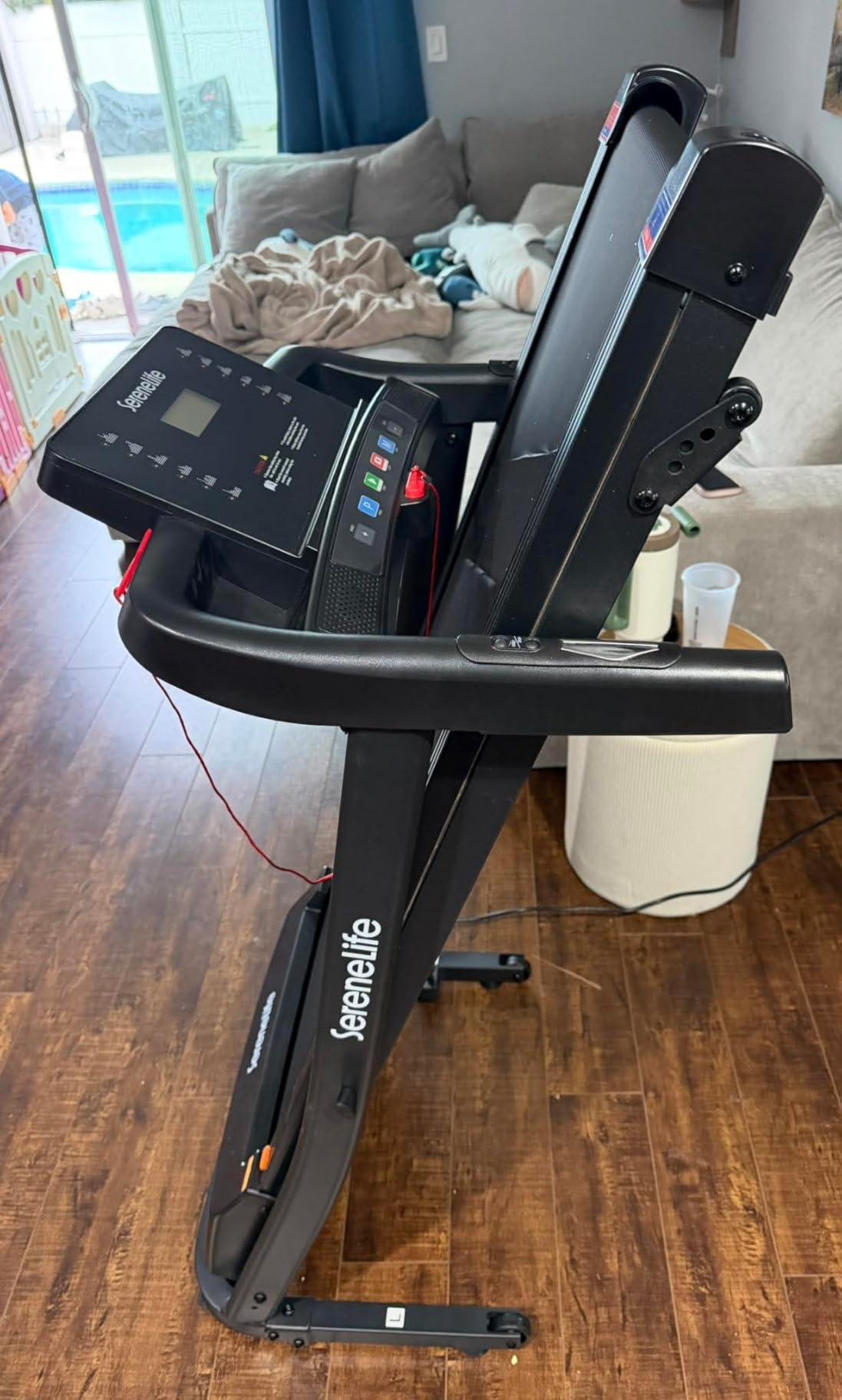 SereneLife Treadmill with Incline & Handle Bars | Compact Portable Walking Pad & Treadmill for Home/Apartment | Wide Running Belt 40