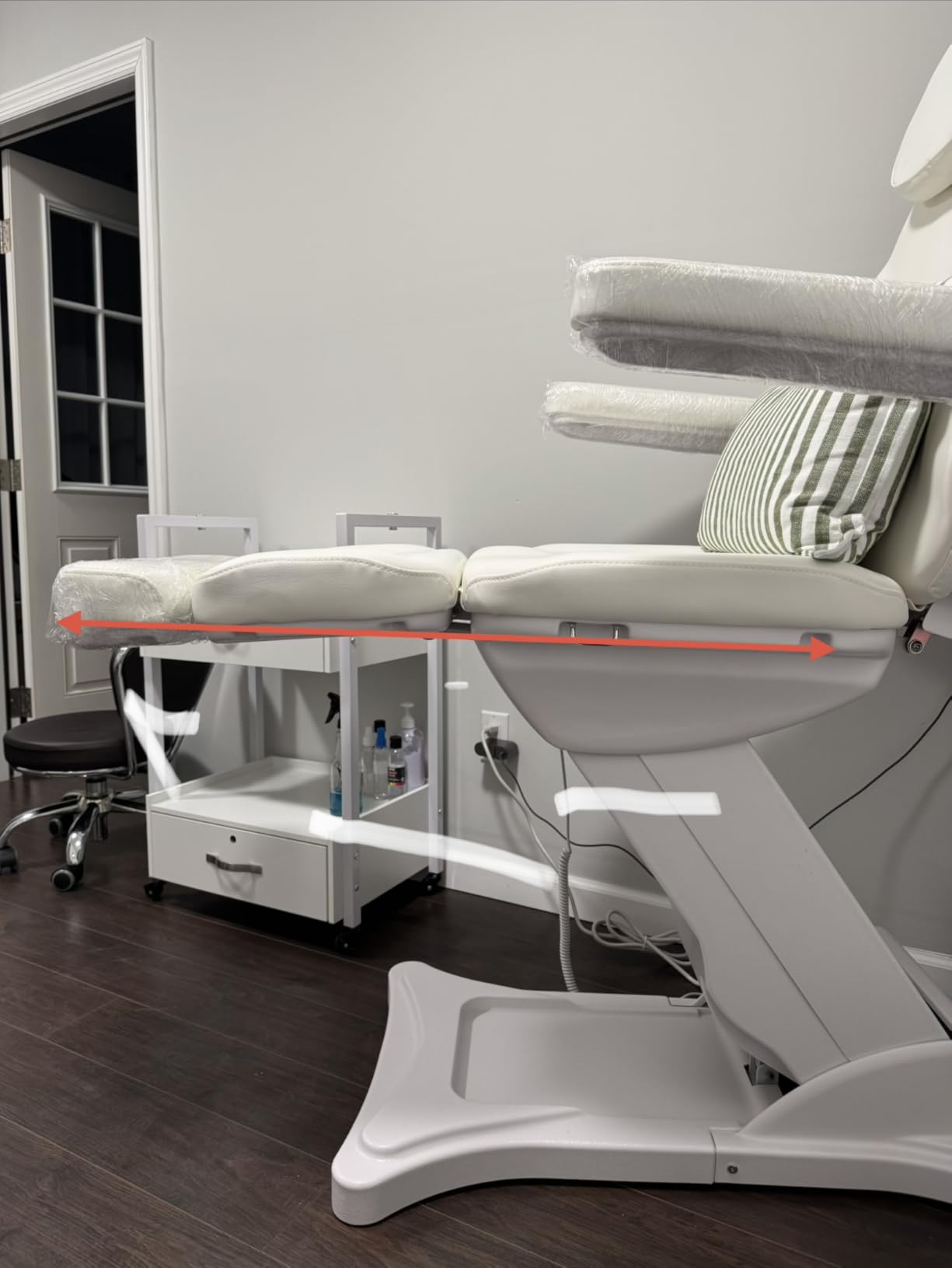 Dir Medical Spa Chair Full Electrical Facial Beauty Spa Bed with 3 Motor Tattoo Medical Podiatry Chair Bellucci in Beige customer photo 1