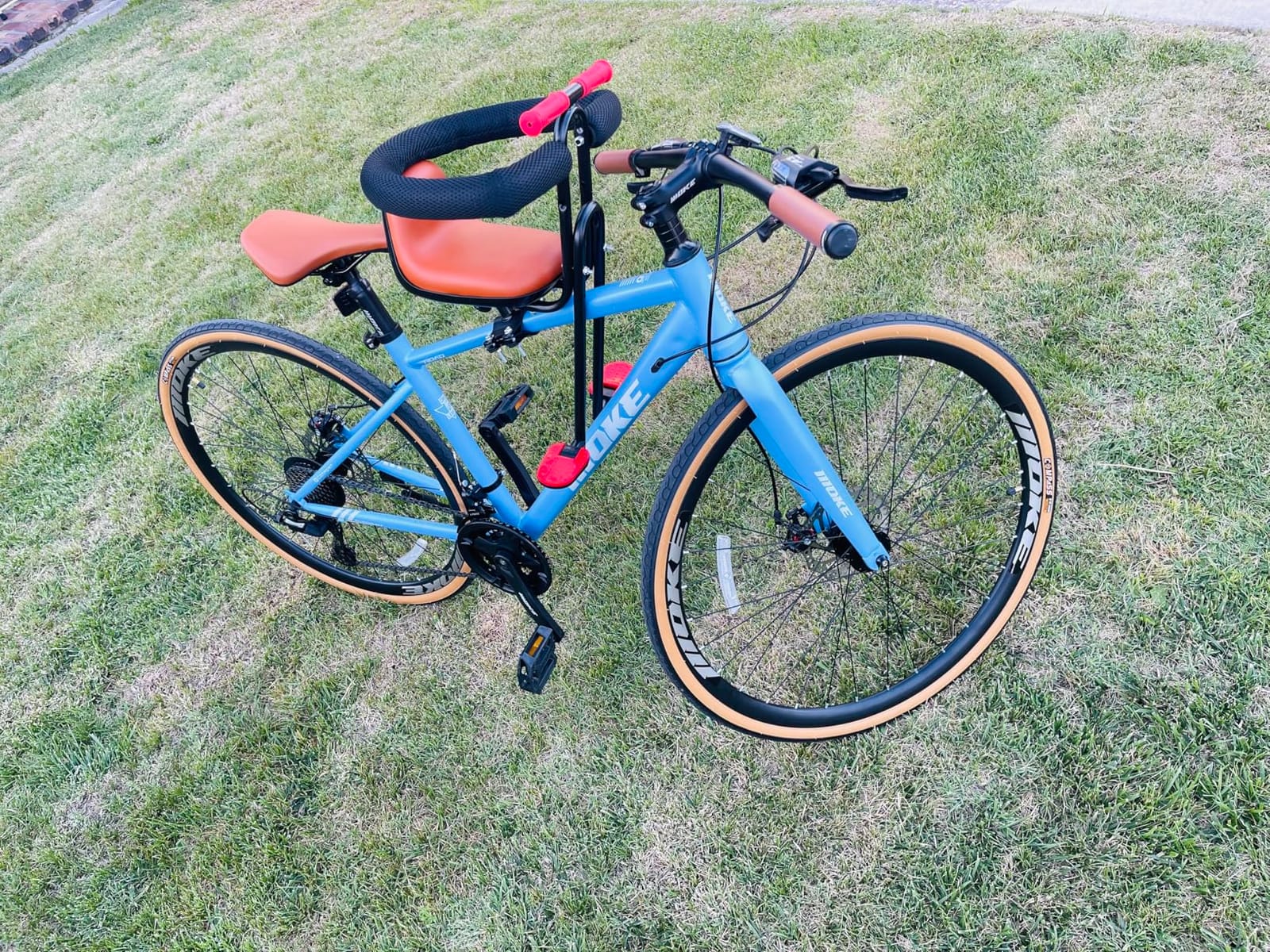 DEYGIA Hybrid Bike, 24-Speed 700C Wheel Hybrid Bicycle with Dual Disc Brakes, Trigger Shifting, Internal Wiring Frame, Lightweight City Commuter Bicycle for Men Women Adult customer photo 1