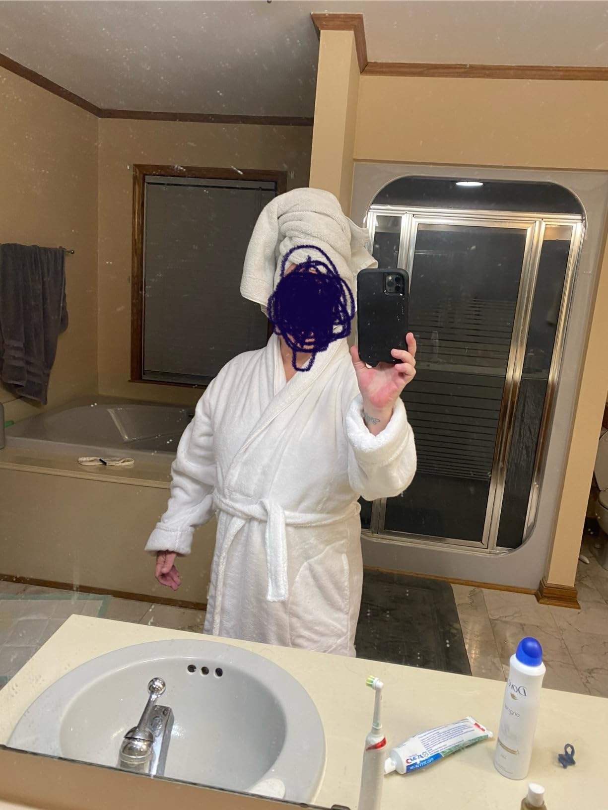 Brooklinen 100% Turkish Cotton Bath Robe for Men & Women customer photo 2