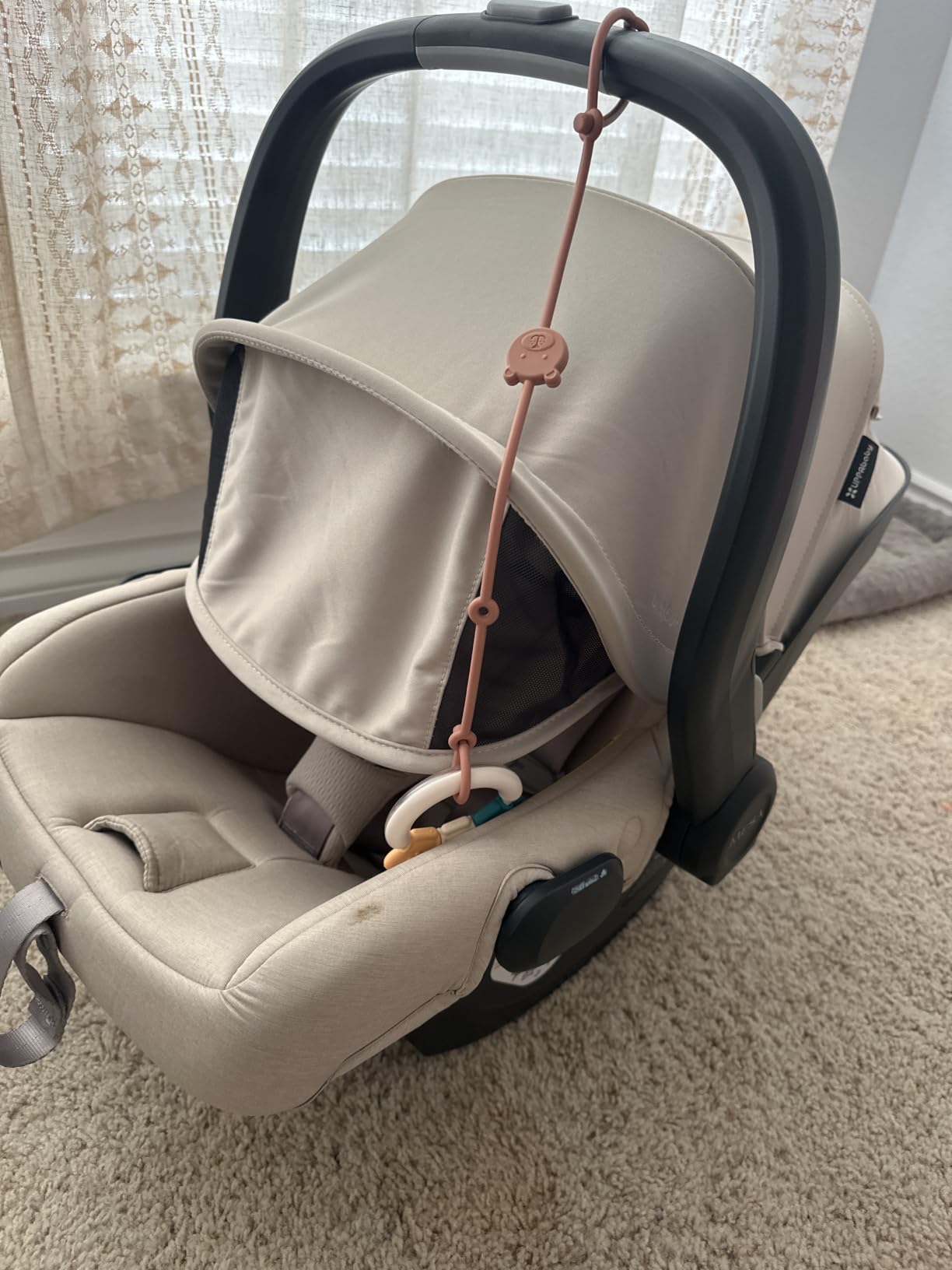 UPPAbaby Mesa V3 Infant Car Seat with Base, Insert & SmartSecure - Ada | Suitable for infants from 4-30 lbs, No-rethread harness, Base included, 25 Headrest positions customer photo 1
