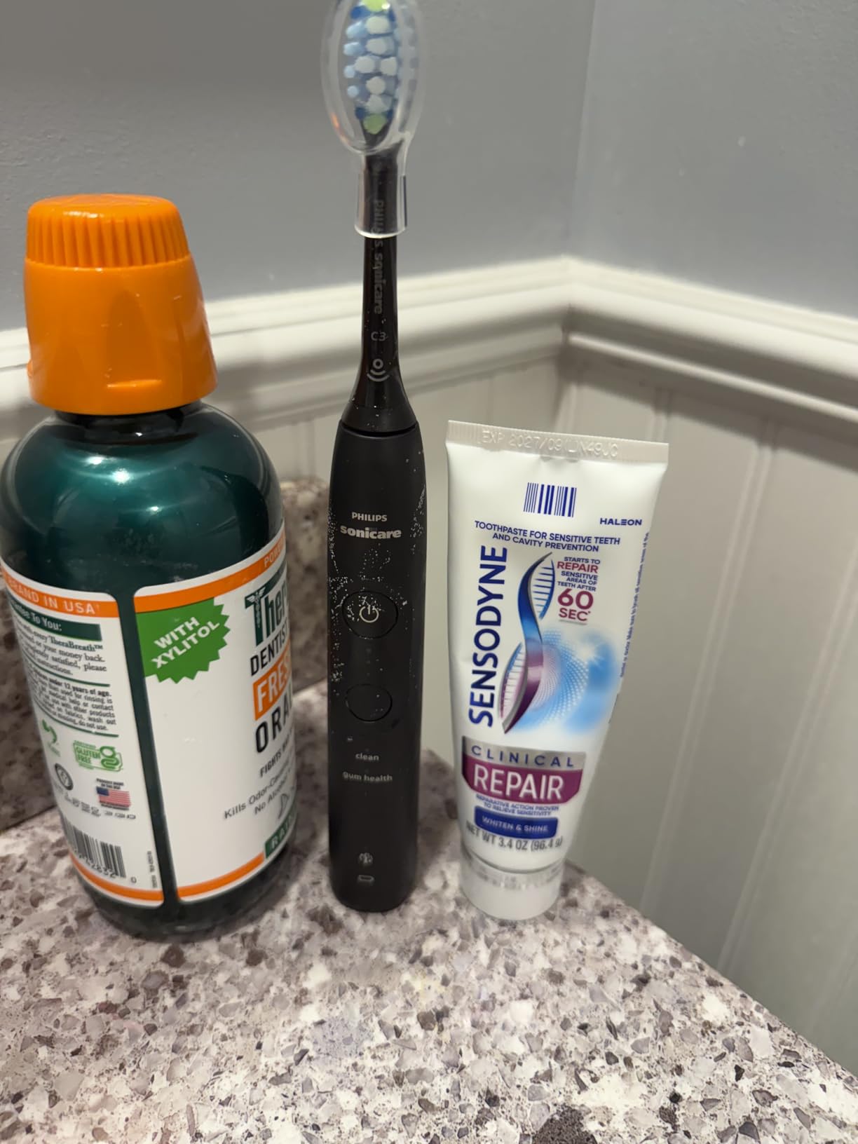 Philips Sonicare 5950 Rechargeable Electric Toothbrush, 2 Brush Heads, Navy | 1000% More Plaque Removal, Pressure Sensor, 6 Brush Settings, 21-Day Battery, Includes Travel Case, HX7133/03 customer photo 2